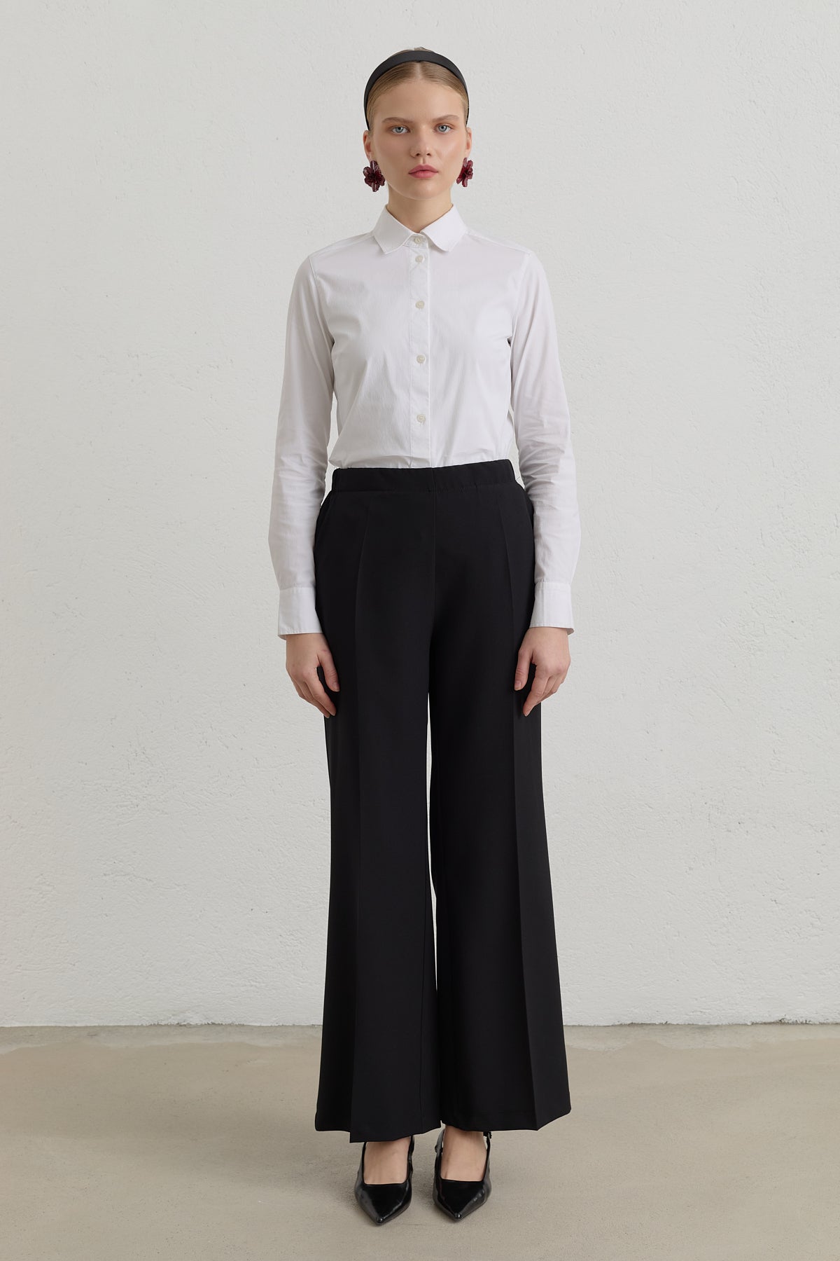 Beli Lastikli Basic Ütü İzli Pantolon - Siyah