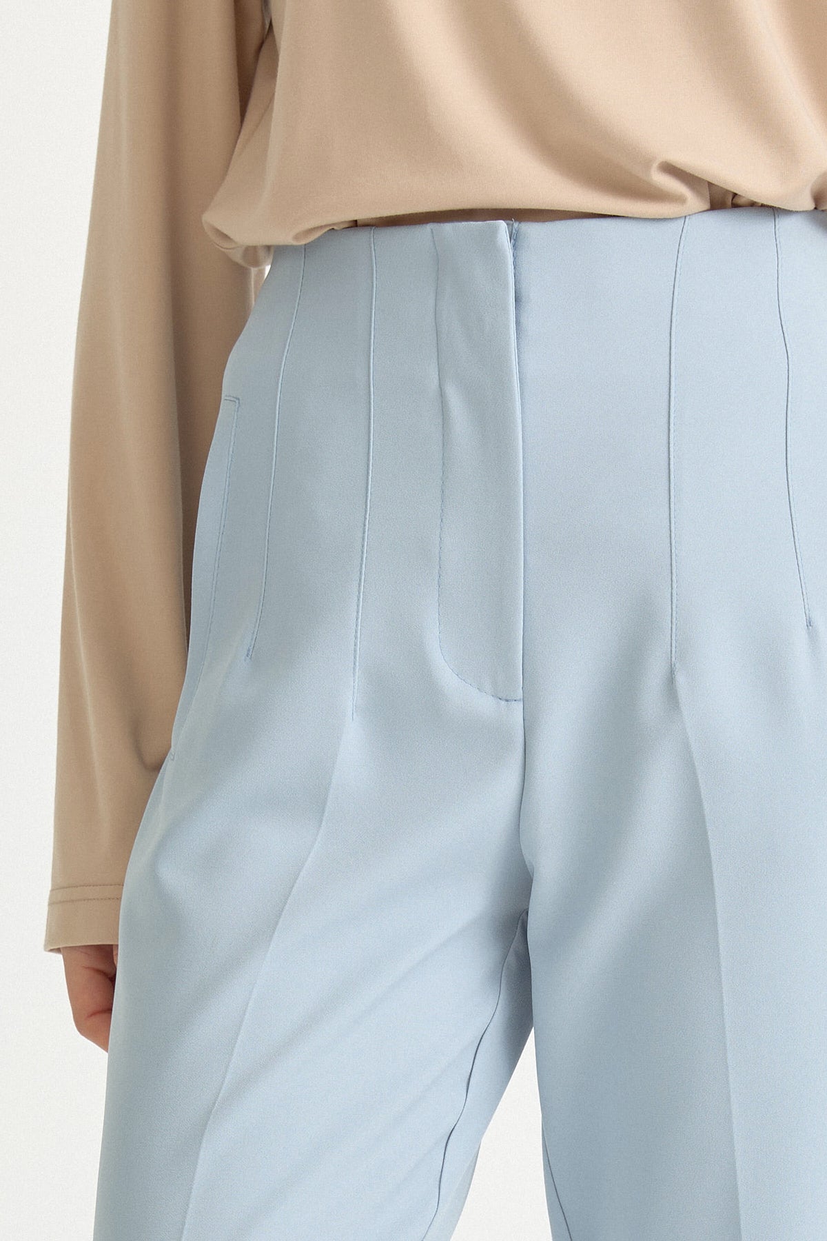 Belted Carrot Pants - Light Blue