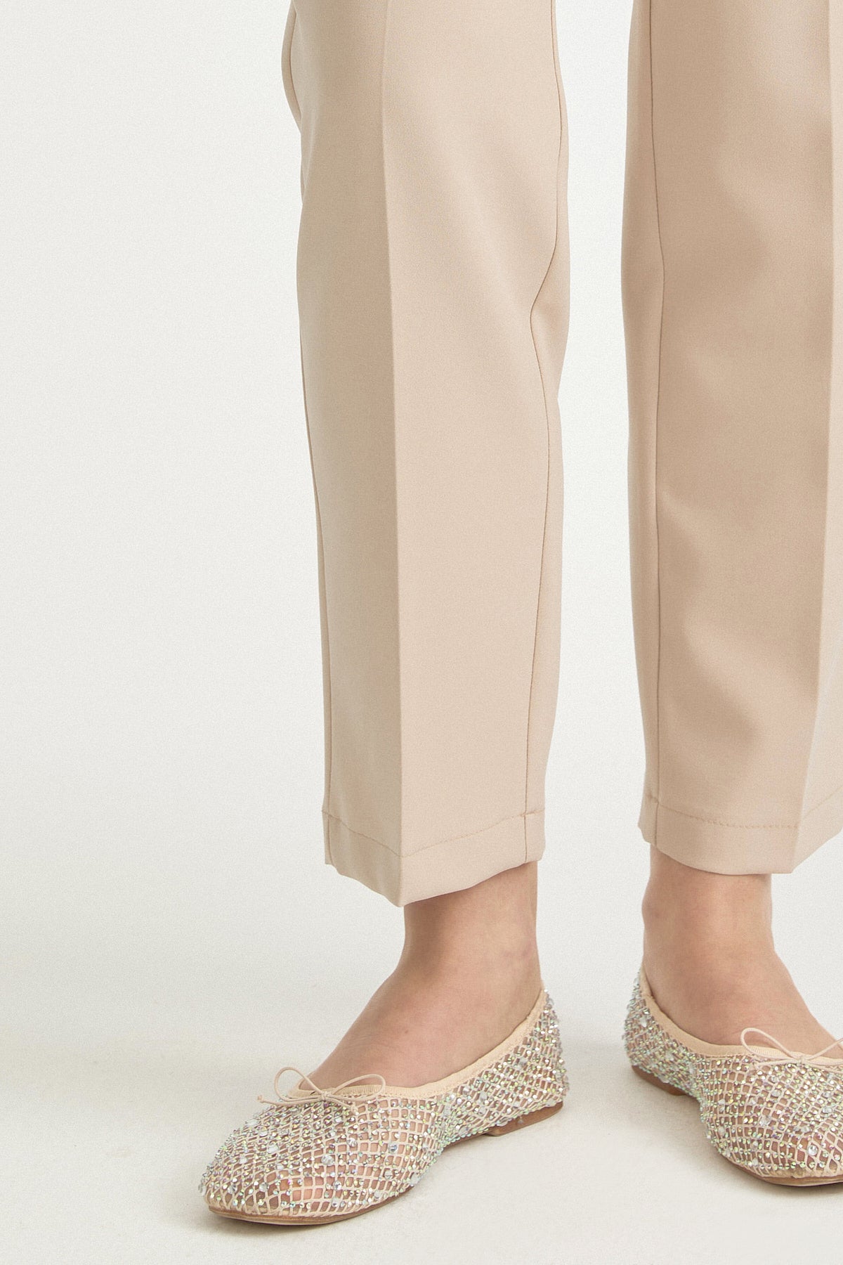 Belted Pleated Carrot Pants - Stone