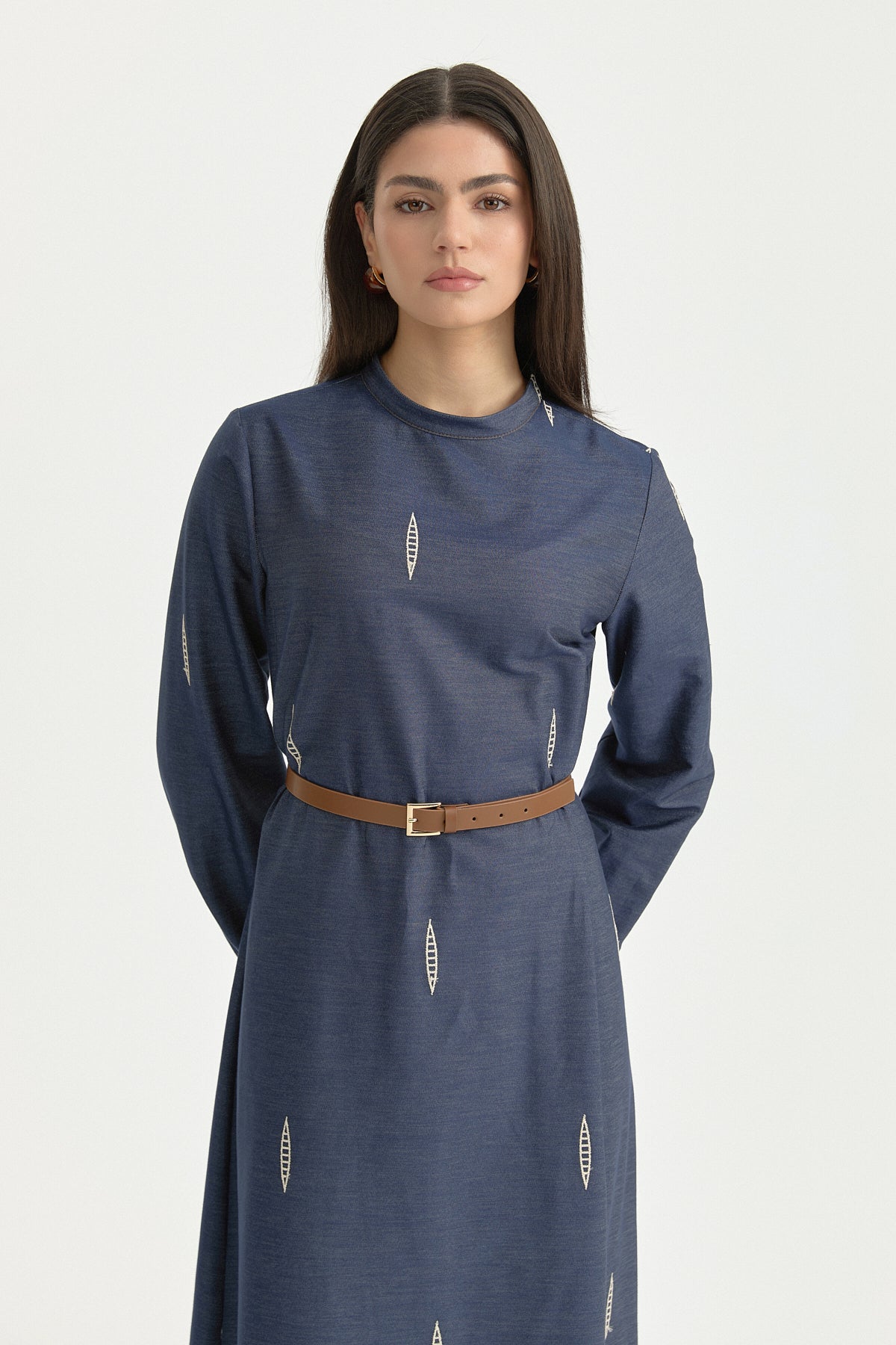 brode-detayli-kemerli-elbise-indigo-262980.jpg