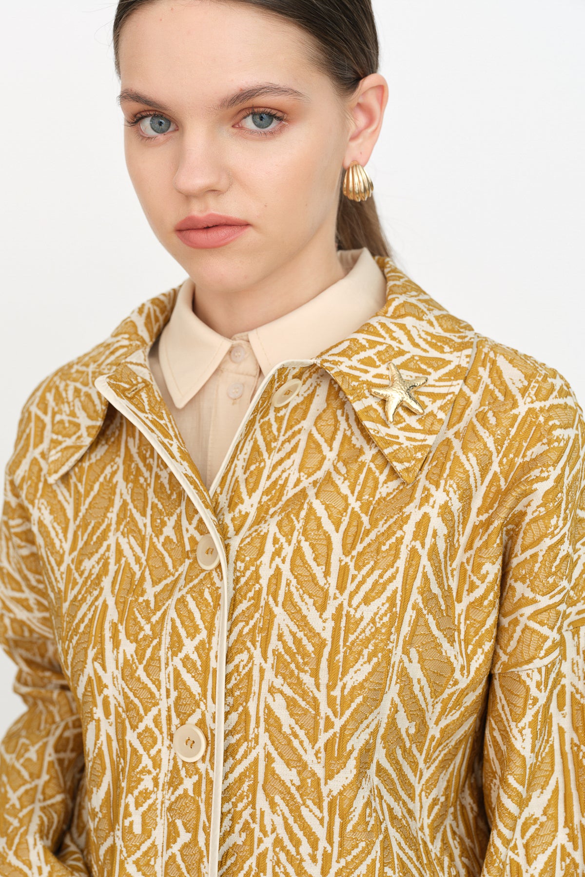 Brooch Detail Jacquard Jacket - Mustard