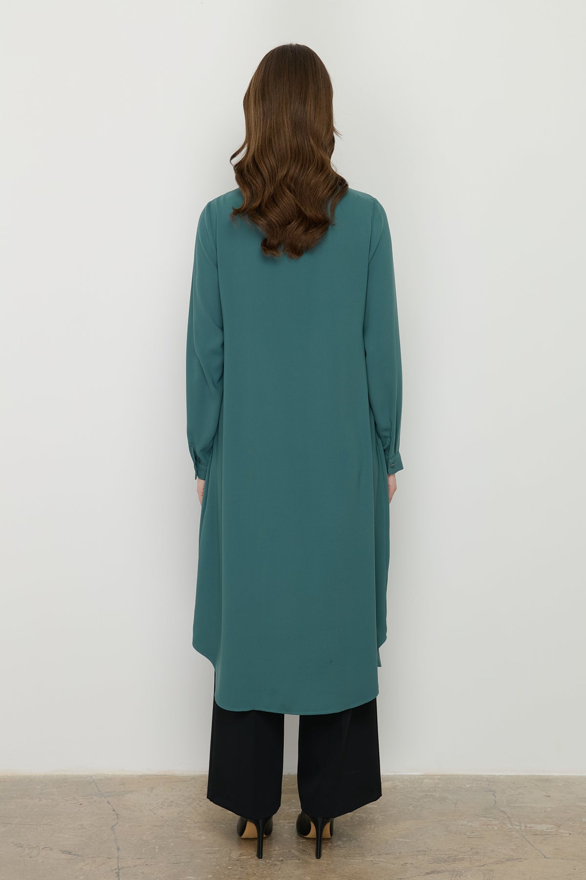 Plus Size Basic Tunic with Accessory Detail - Green