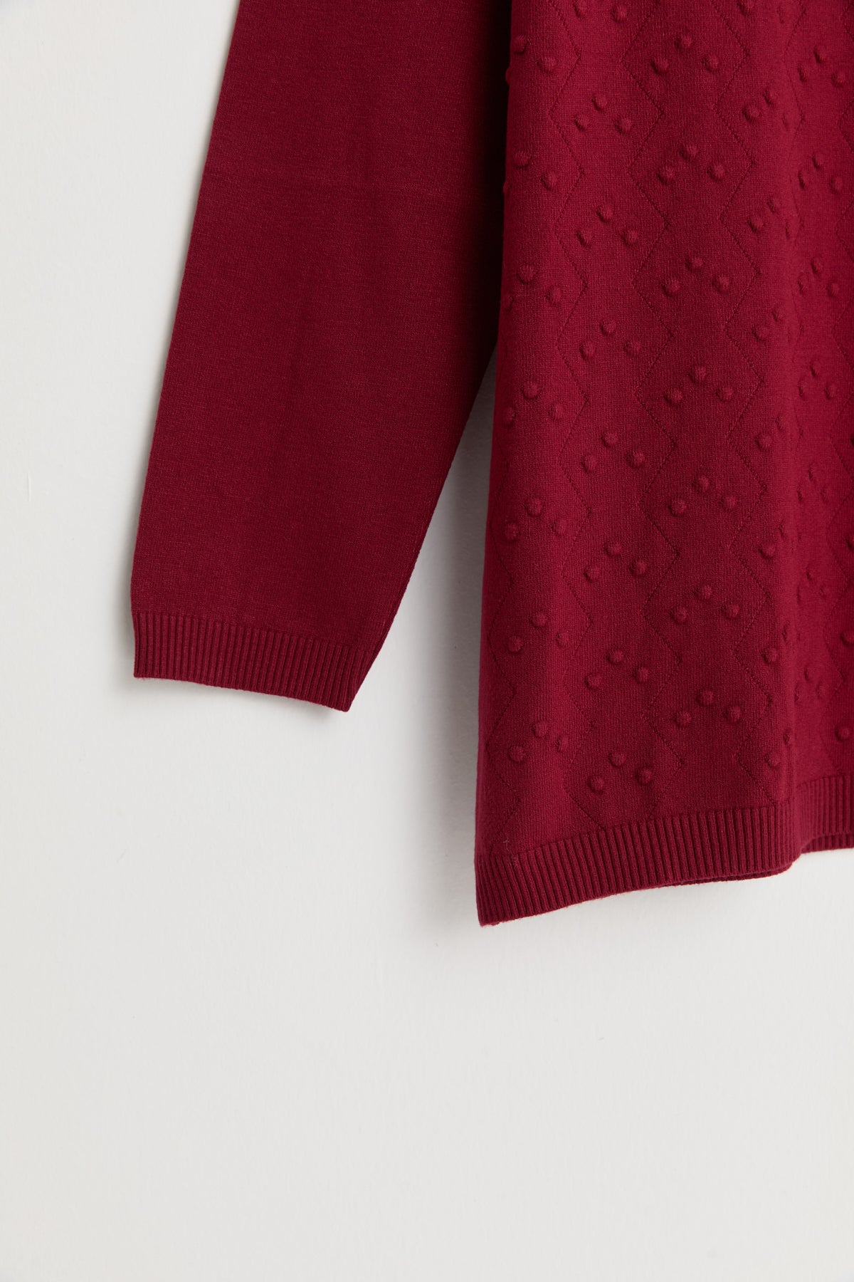 Plus Size Viscose Sweater with Accessory Details - Burgundy
