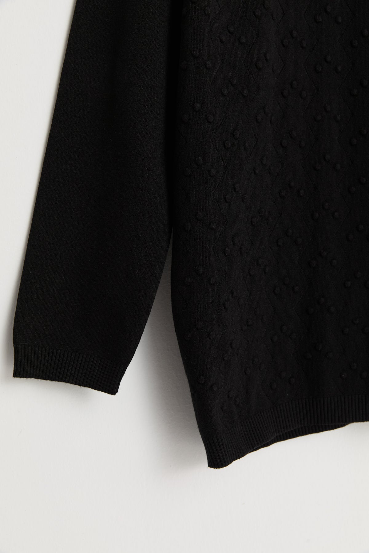 Plus Size Viscose Sweater with Accessory Details - Black