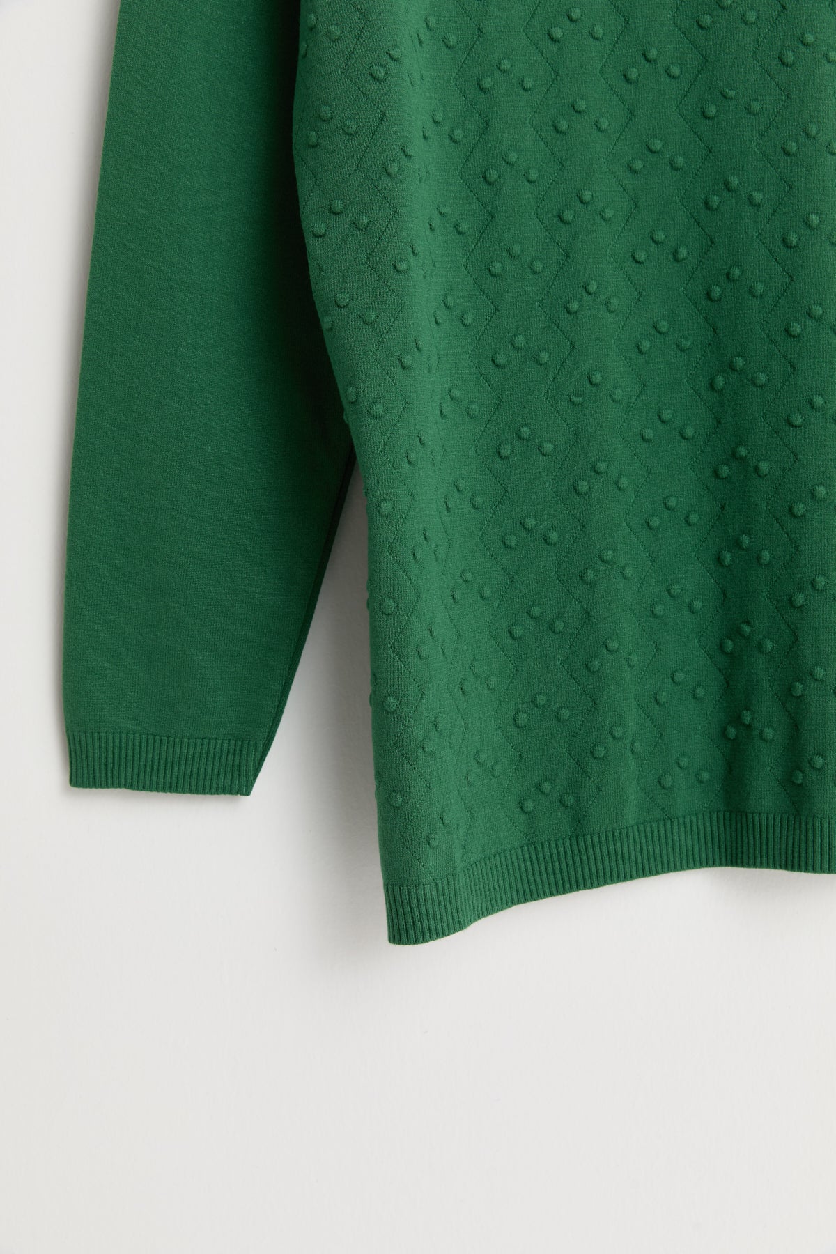 Plus Size Viscose Sweater with Accessory Details - Green