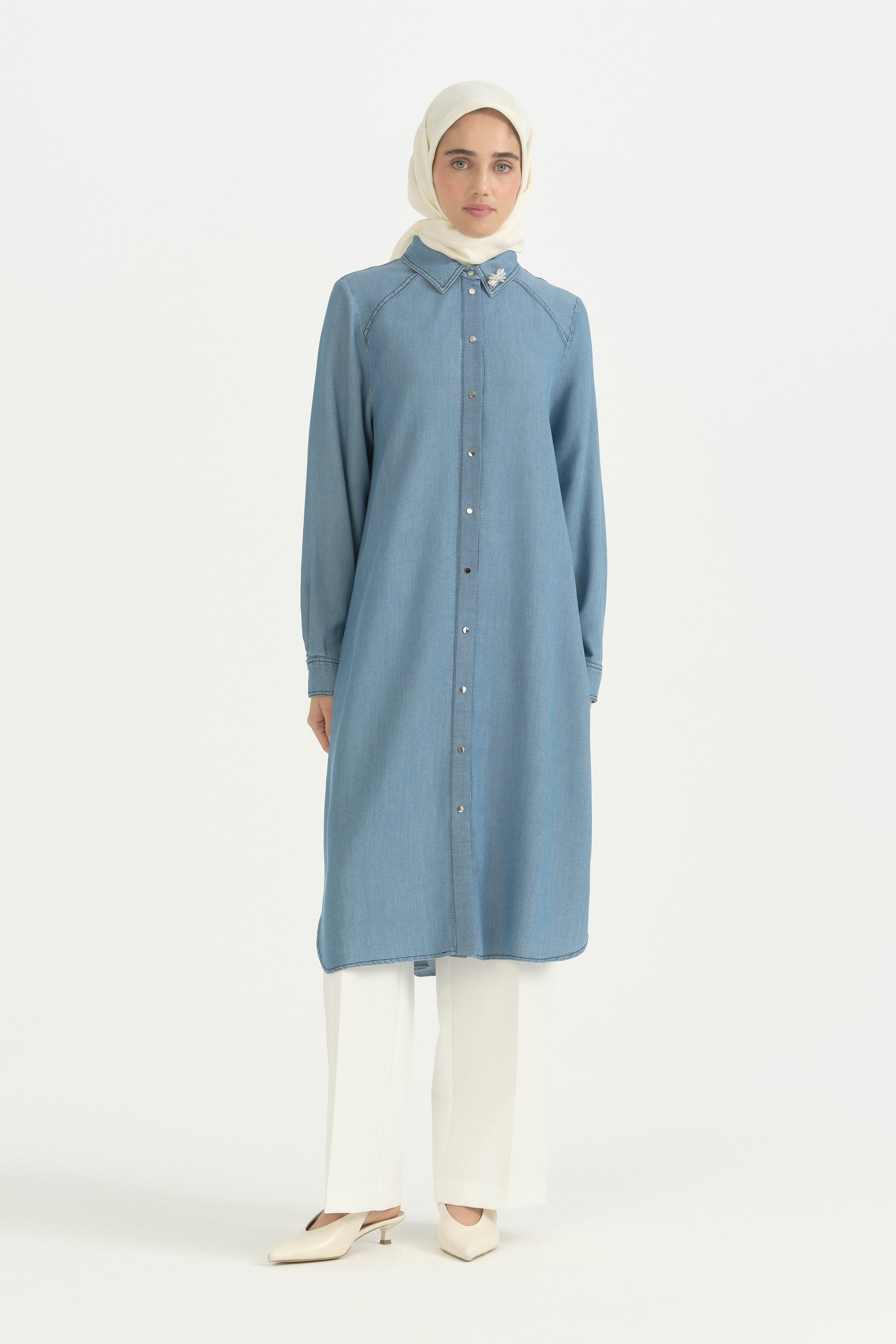 Büyük Beden Broş Detaylı Tencel Tunik - Buz