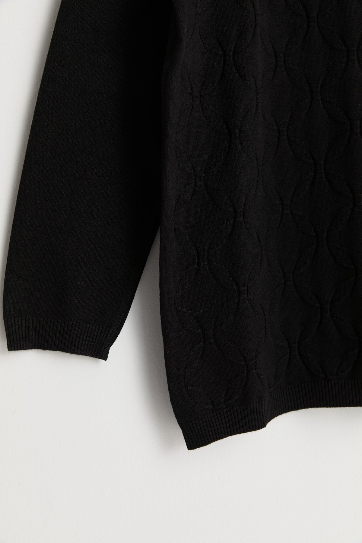 Plus Size Viscose Sweater with Button Accessory - Black