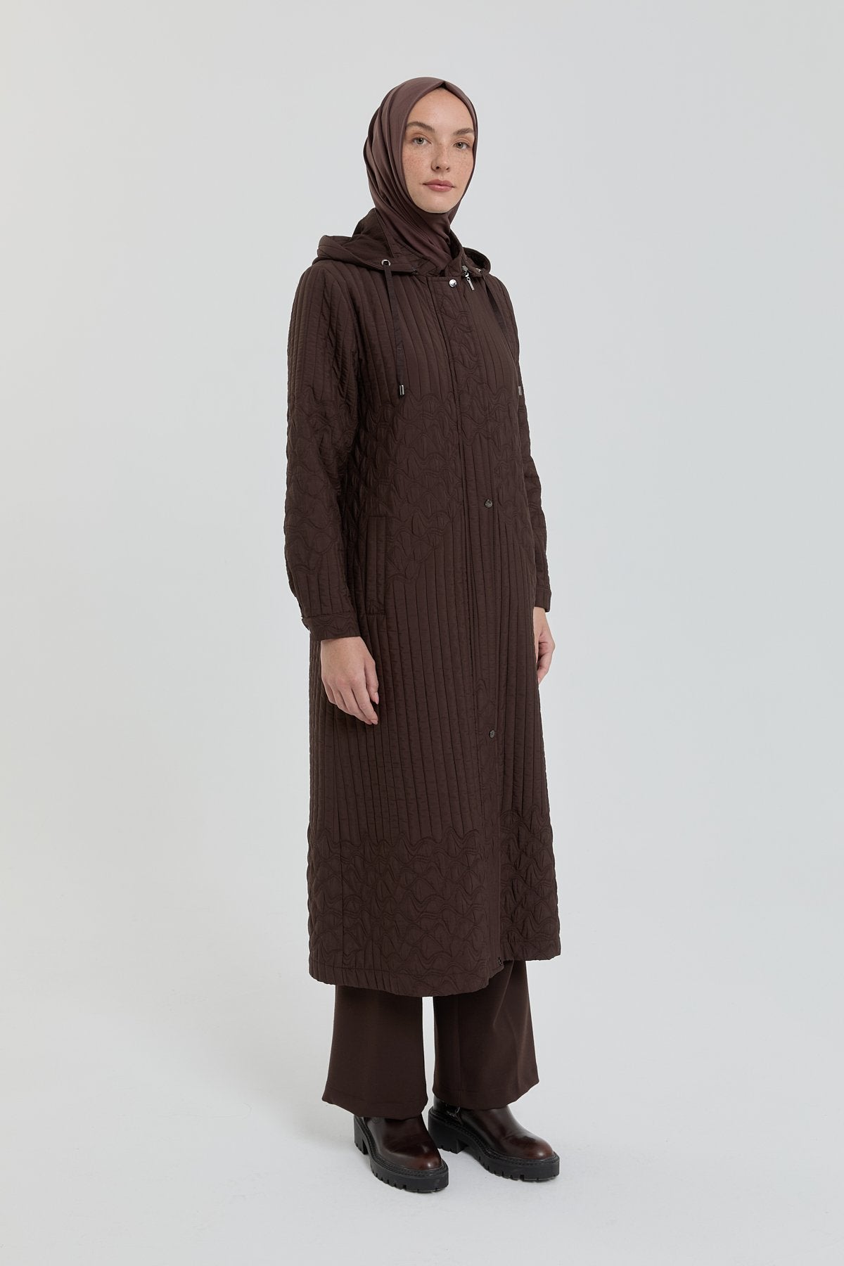 buyuk-beden-ince-kapitone-seyyar-kapsonlu-pardesu-kahve-257040.jpg