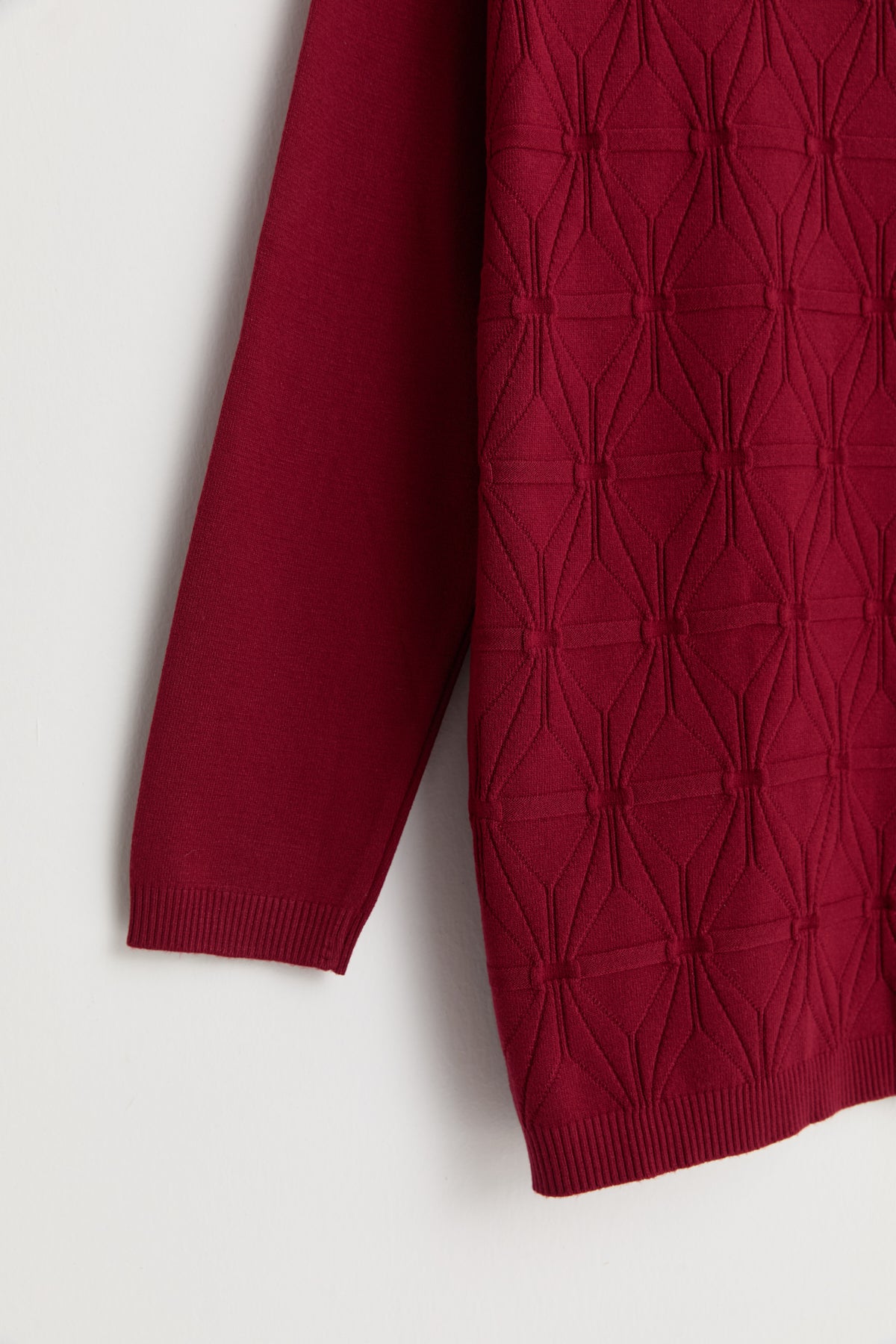 Plus Size Self-Patterned Viscose Sweater - Burgundy