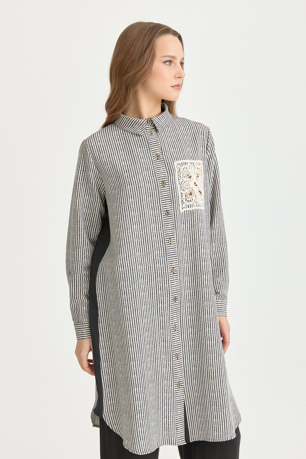 buyuk-beden-nakis-ve-cizgi-kumasli-keten-tunik-siyah-263659.jpg