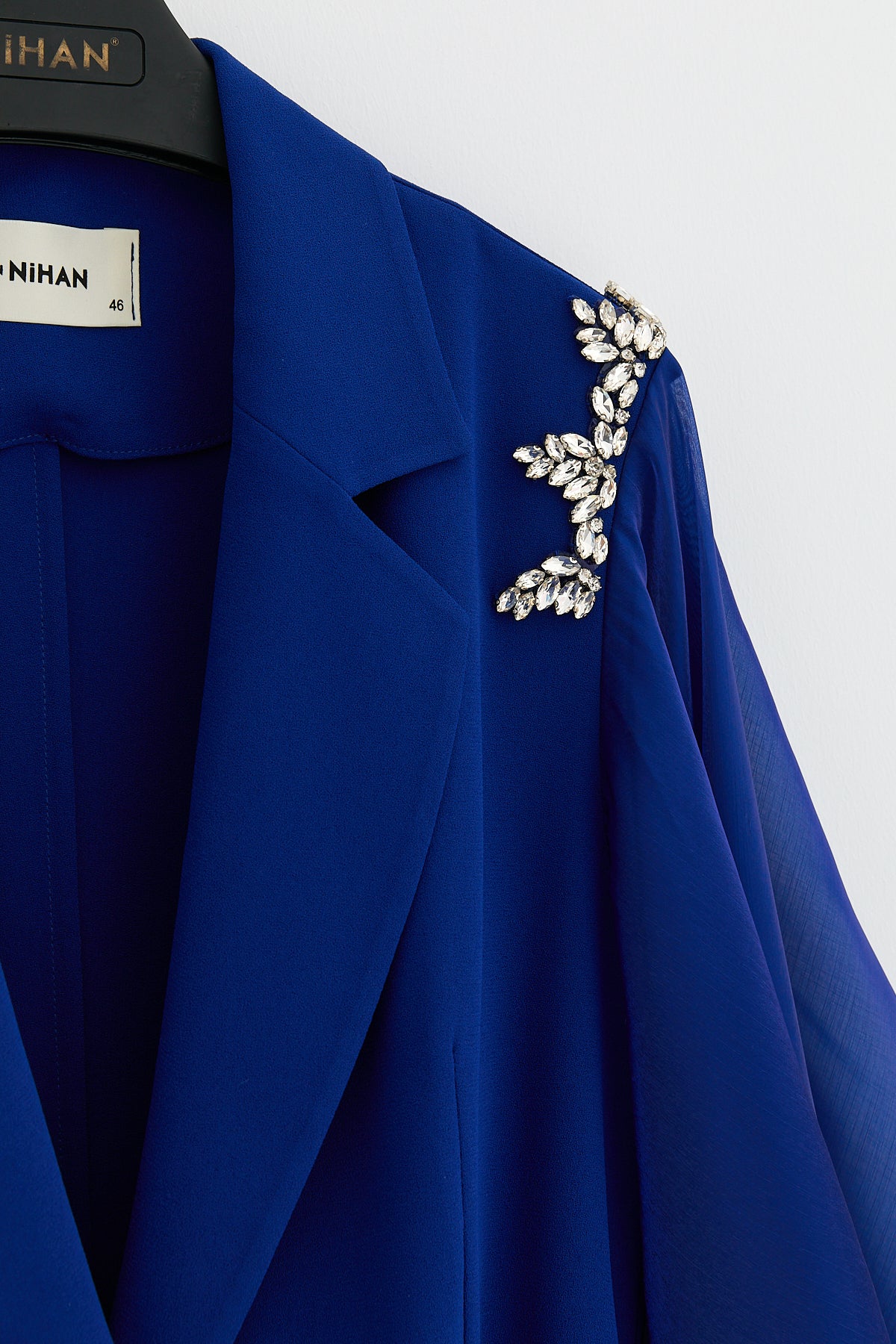 buyuk-beden-omzu-parlak-tasli-kolu-organze-pantolon-ceket-takim-saks-253997.jpg
