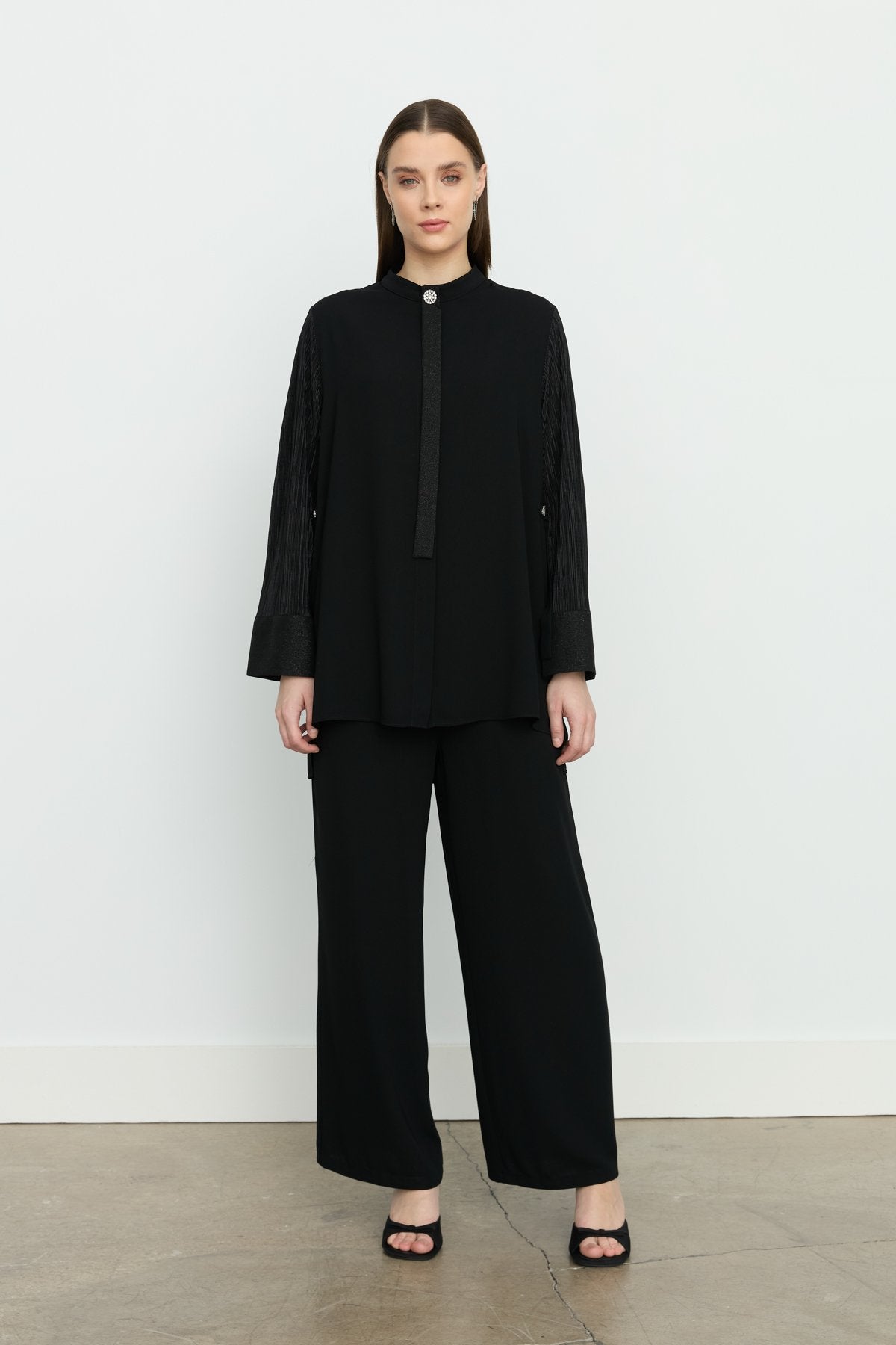buyuk-beden-yaka-detayli-sik-pantolon-tunik-takim-siyah-245048.jpg