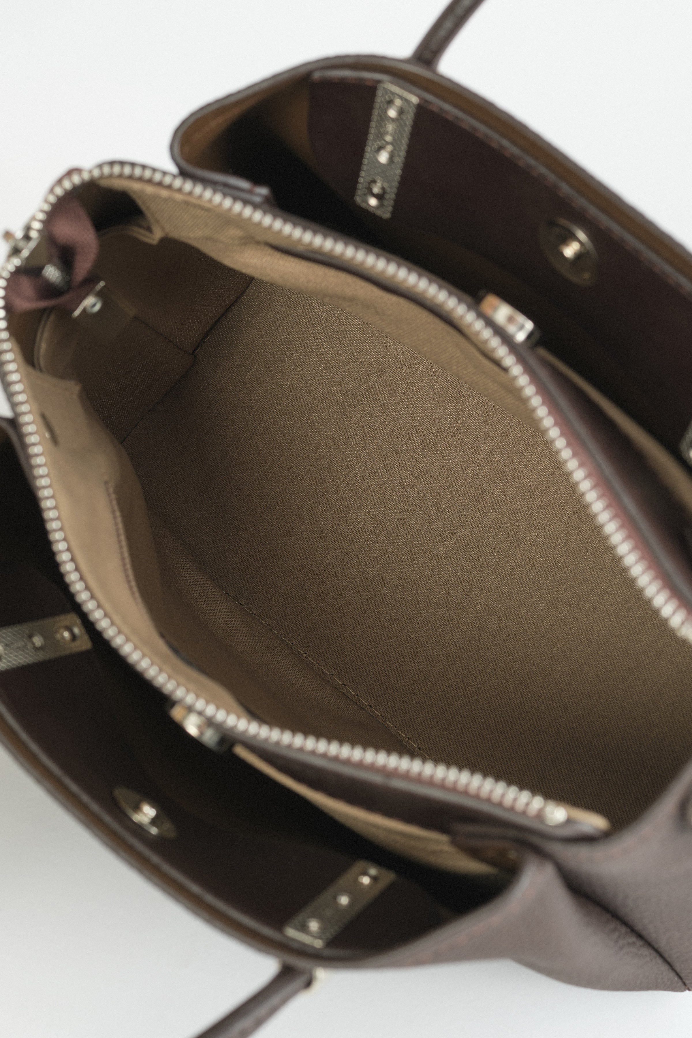 Charm Detaylı Tote Çanta - Kahve