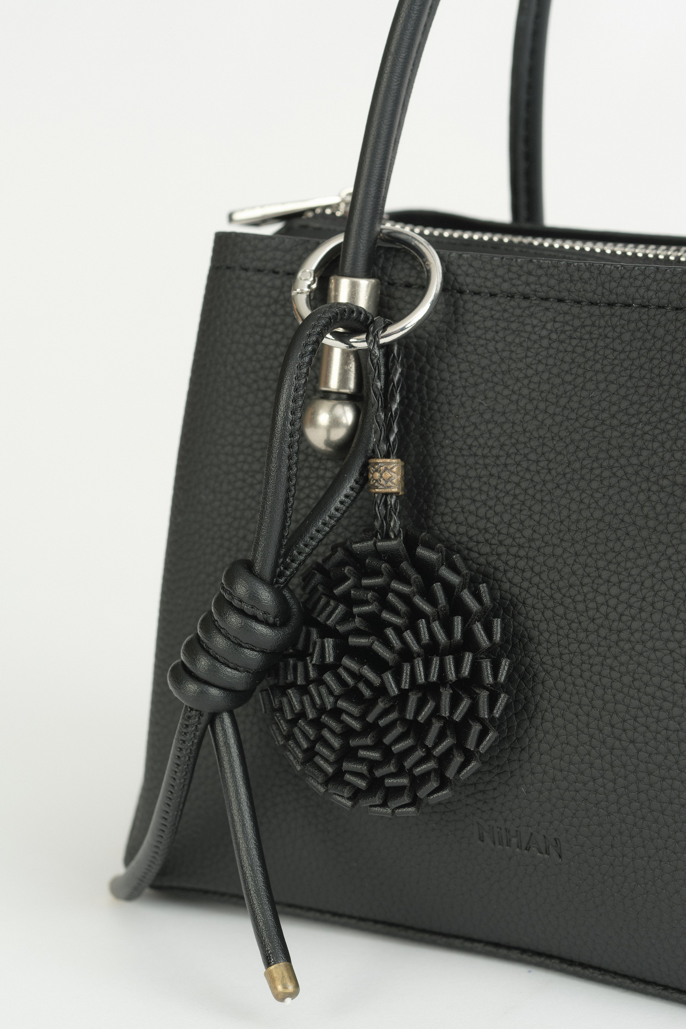 Charm Detaylı Tote Çanta - Siyah