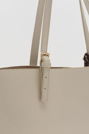 Çift Saplı Charm Detaylı Shopper Çanta - Bej