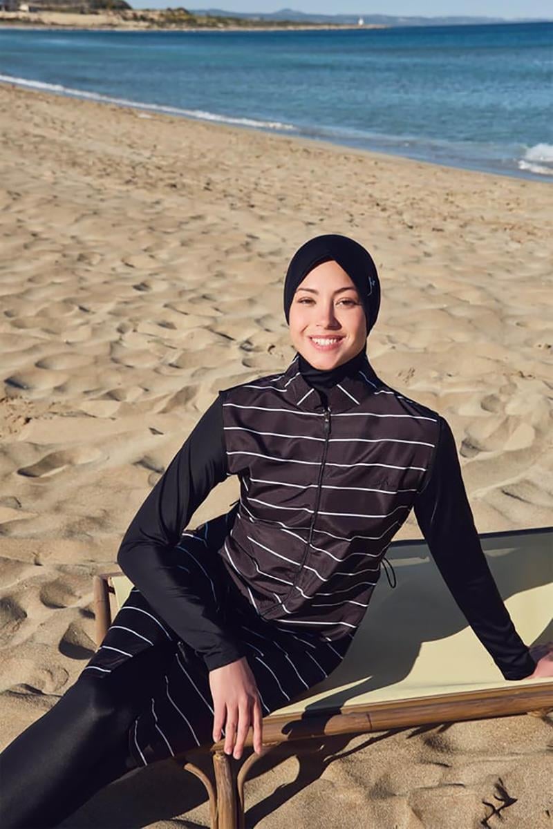Çise Striped Black Full Coverage Swimsuit Set with Sleeve - Black