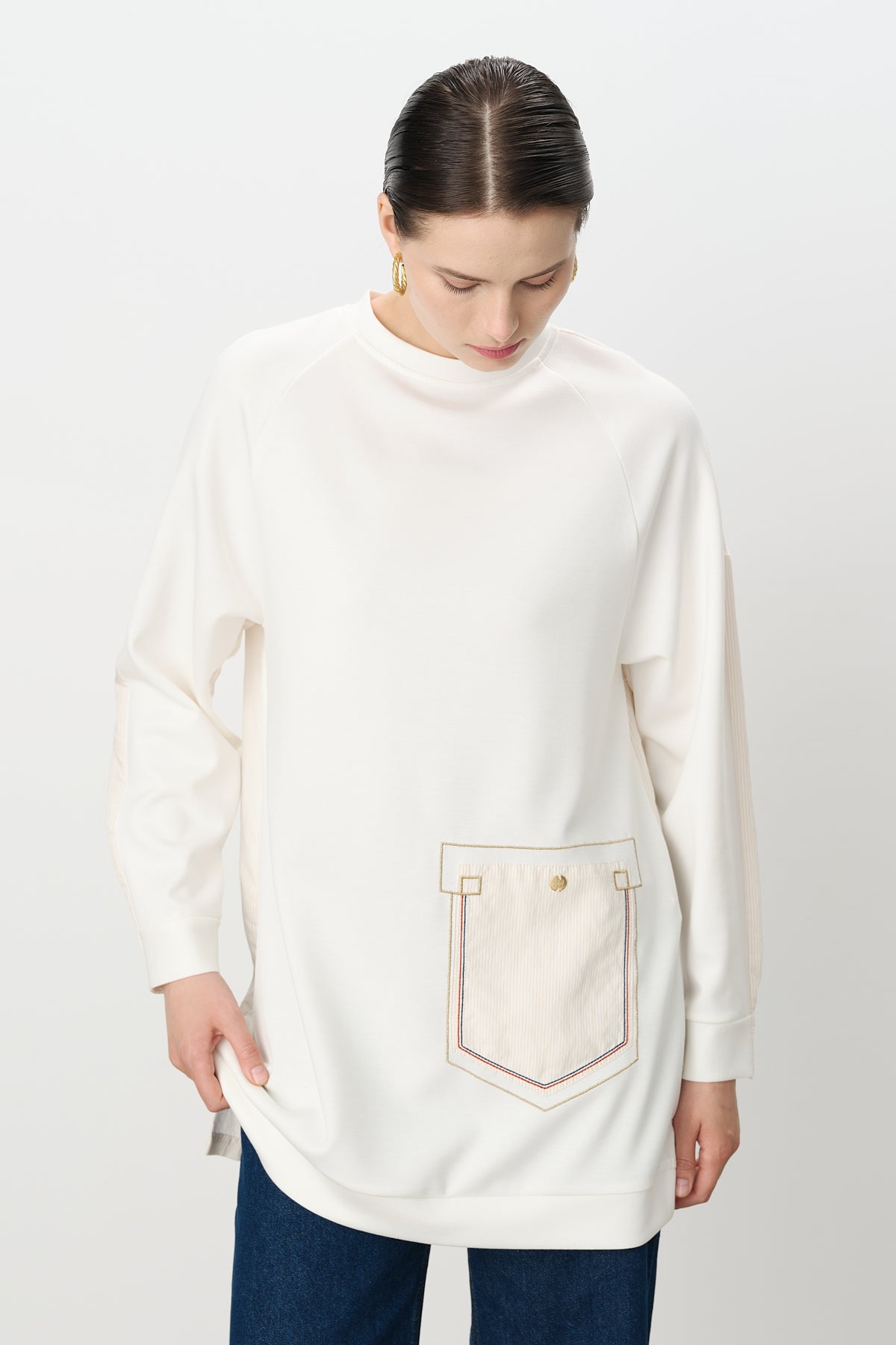 Çizgi ve Nakış Detaylı Örme Sweat - Ekru