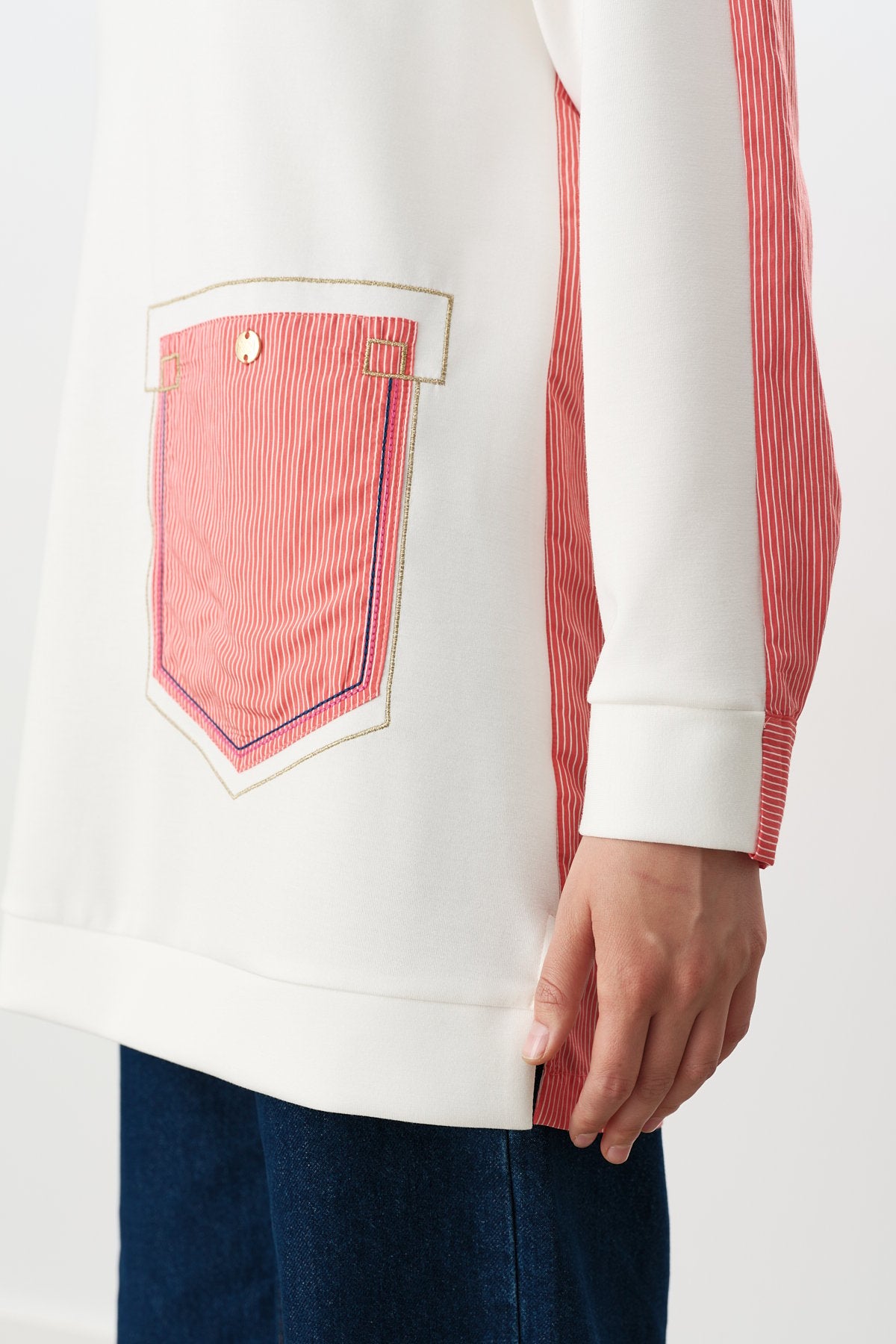 Çizgi ve Nakış Detaylı Örme Sweat - Mercan