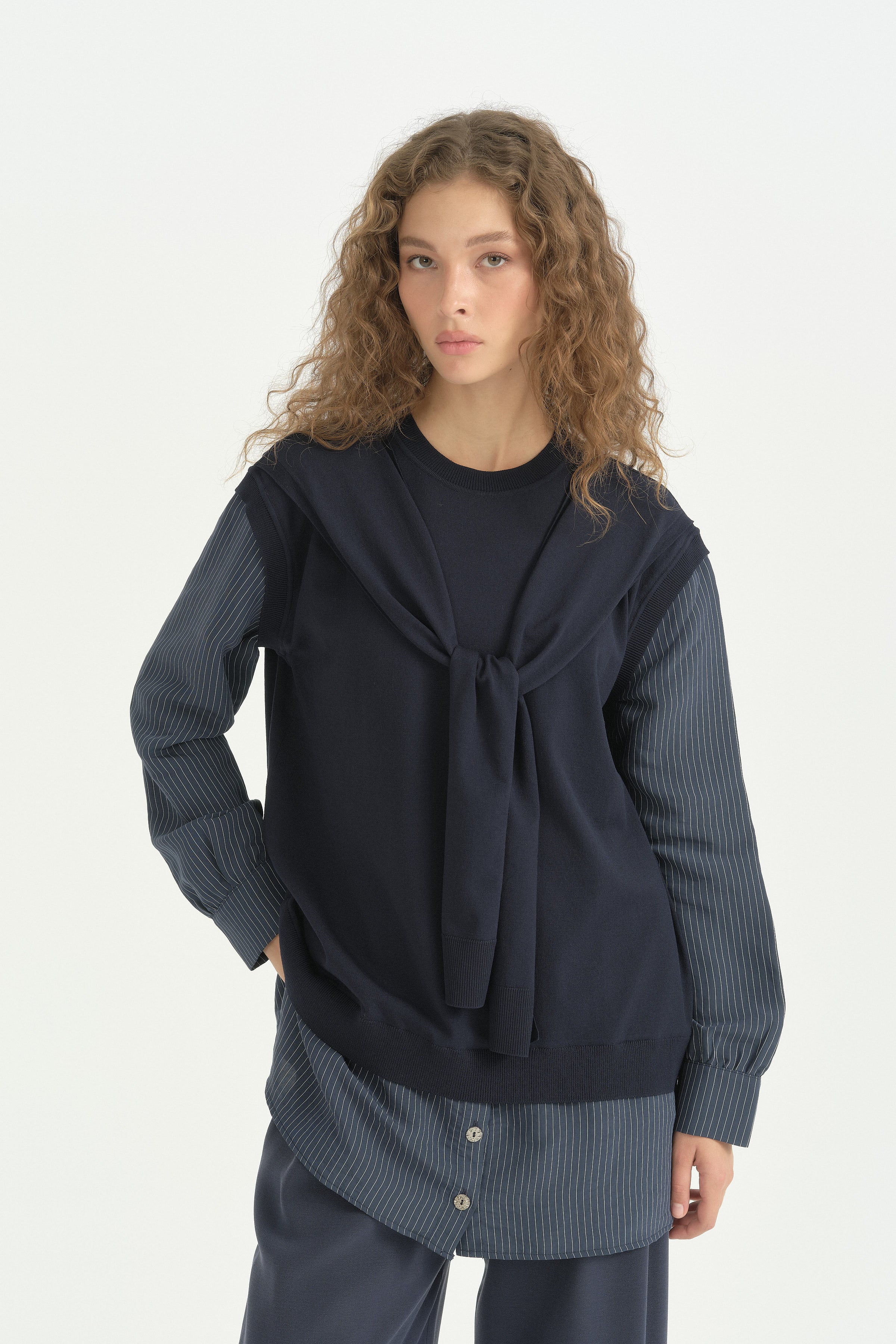 cizgili-gomlek-kombinli-sal-detayli-triko-tunik-lacivert-275014.jpg
