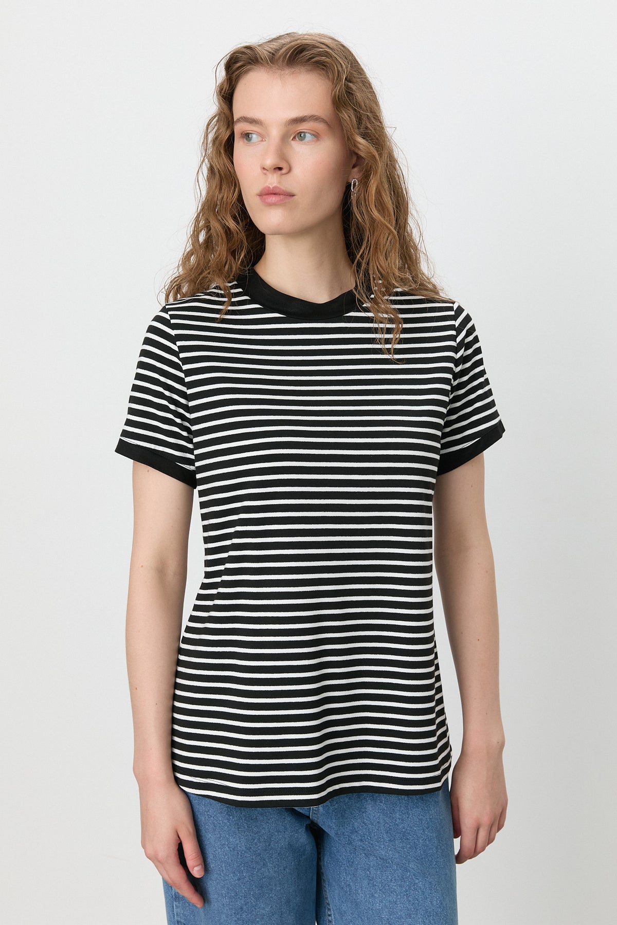 cizgili-t-shirt-siyah-252990.jpg