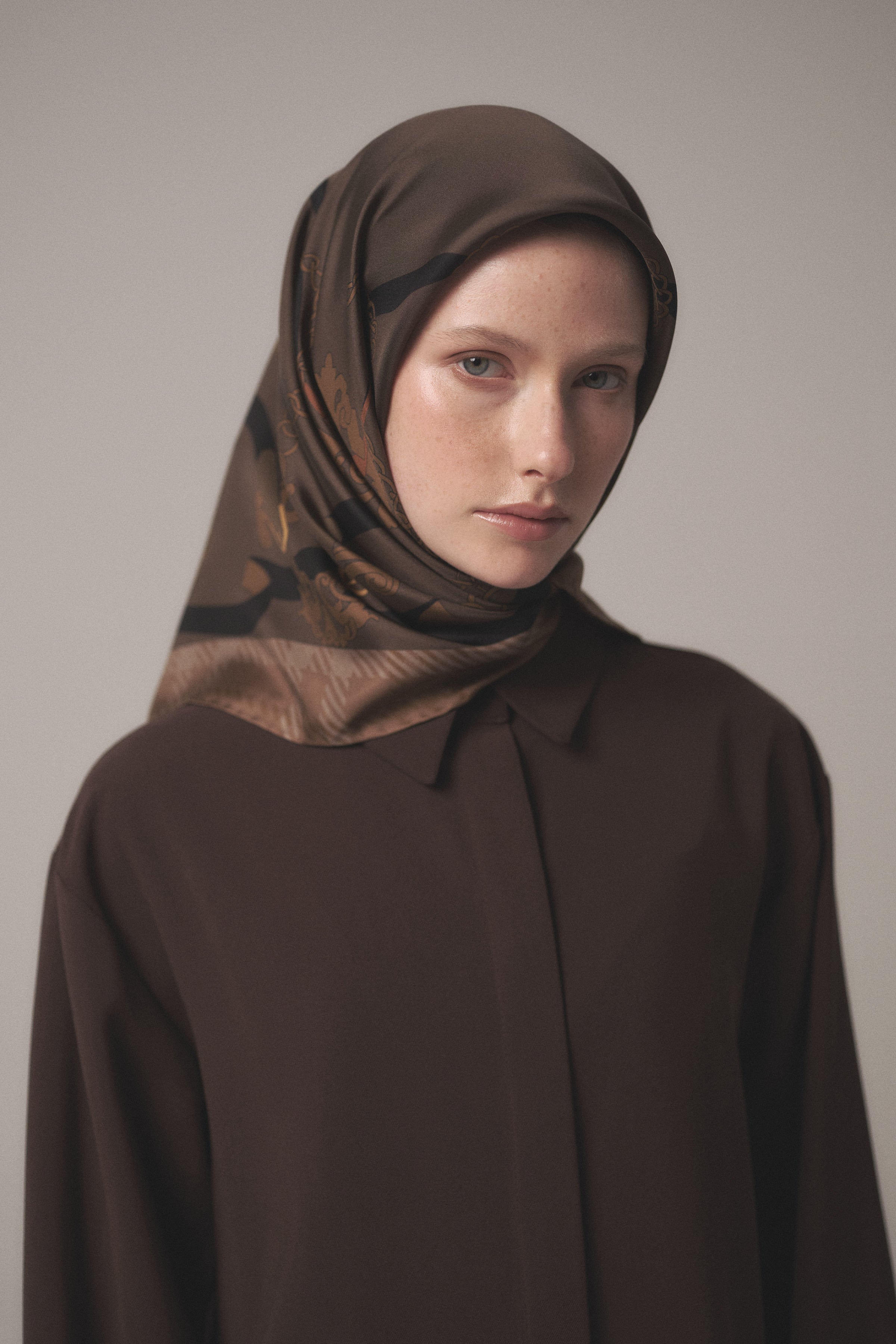 crown-twill-ipek-esarp-haki-275399.jpg