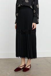 Lace Detail Pleated Skirt - Black