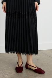 Lace Detail Pleated Skirt - Black