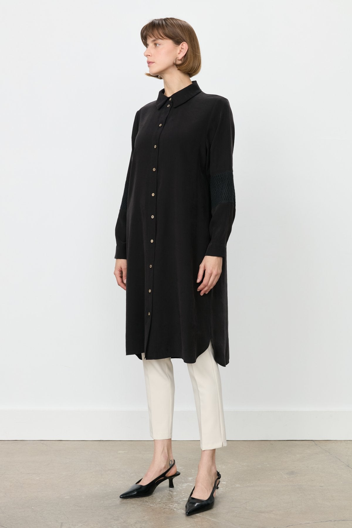 dantel-ve-file-detayli-modal-tunik-siyah-252132.jpg