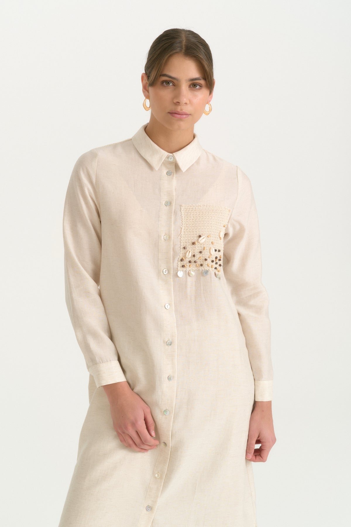 deniz-kabugu-detayli-gomlek-yaka-lyocell-tunik-bej-266159.jpg