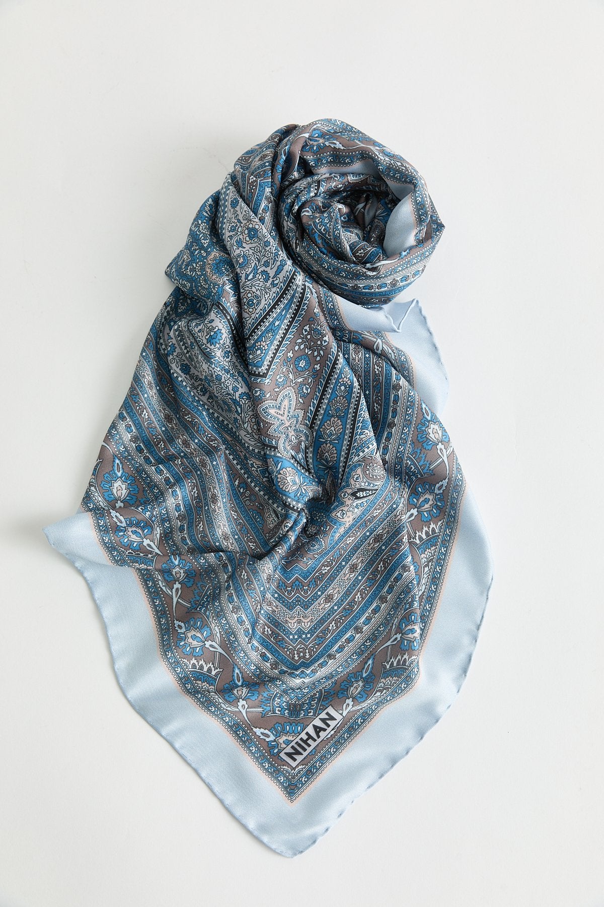 desenli-soft-esarp-acik-mavi-260590.jpg