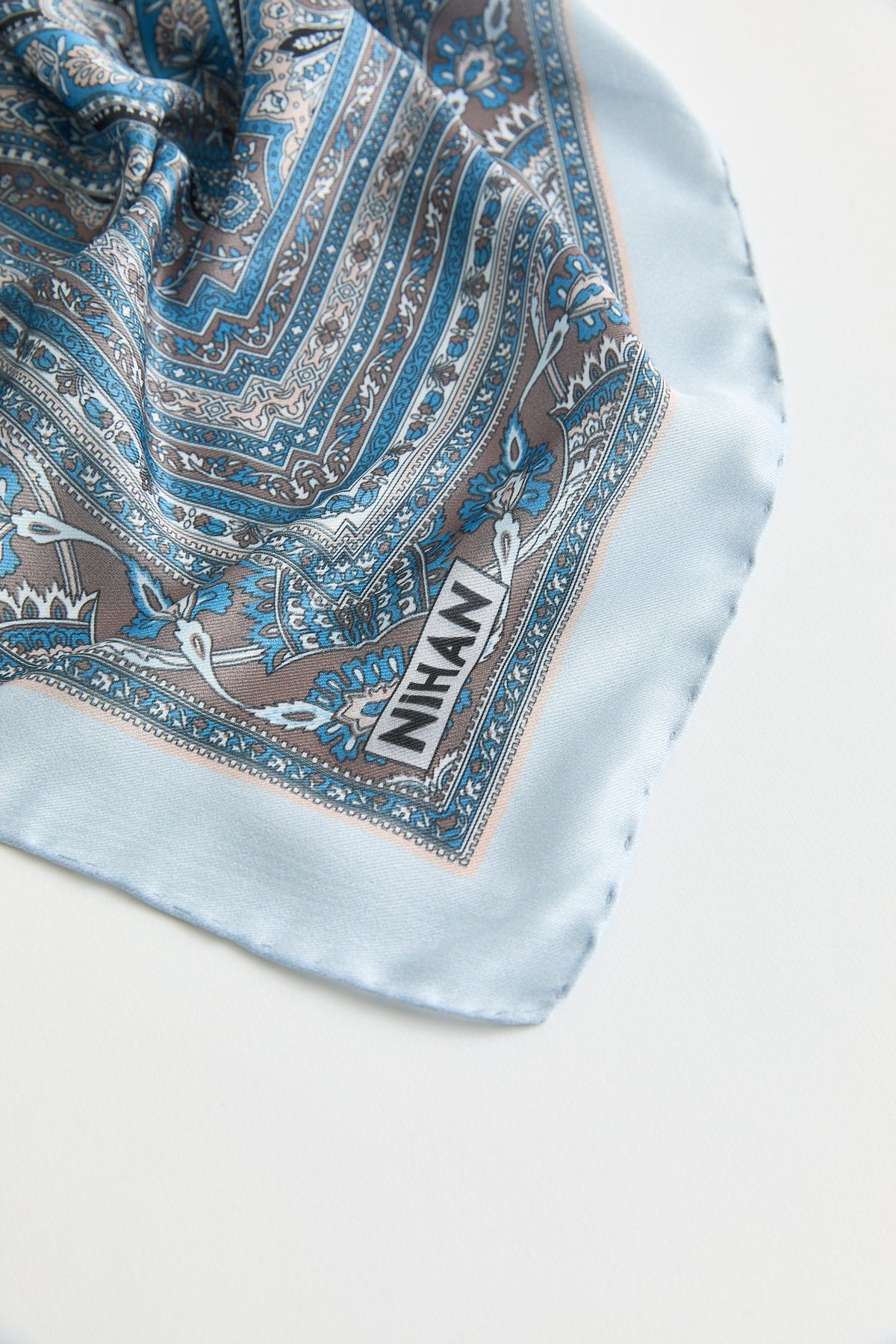 desenli-soft-esarp-acik-mavi-260591.jpg