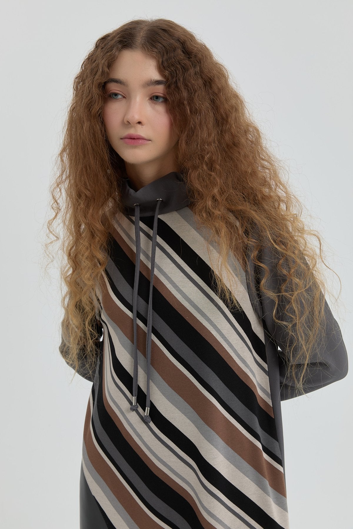 dik-yaka-desenli-sweat-fume-255724.jpg