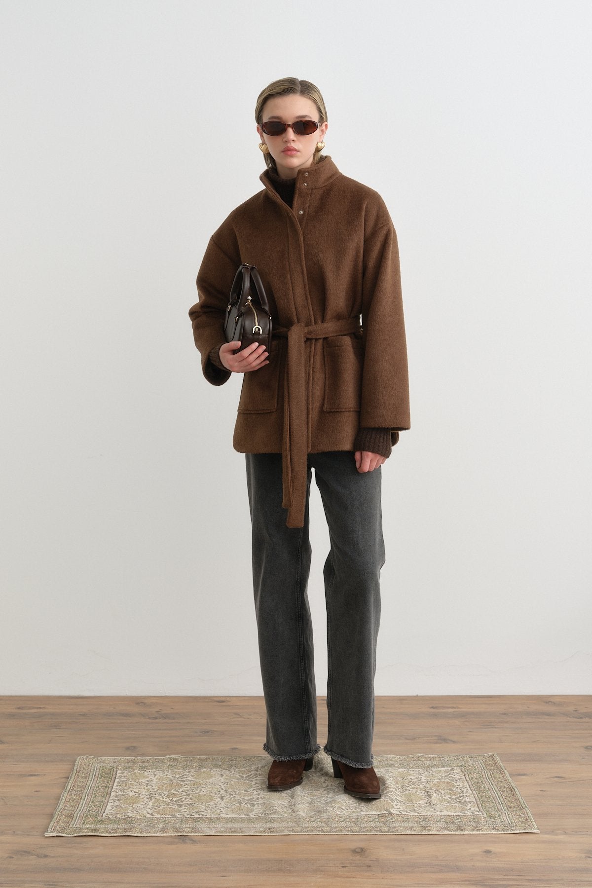 Stand-collar belted coat - Light brown
