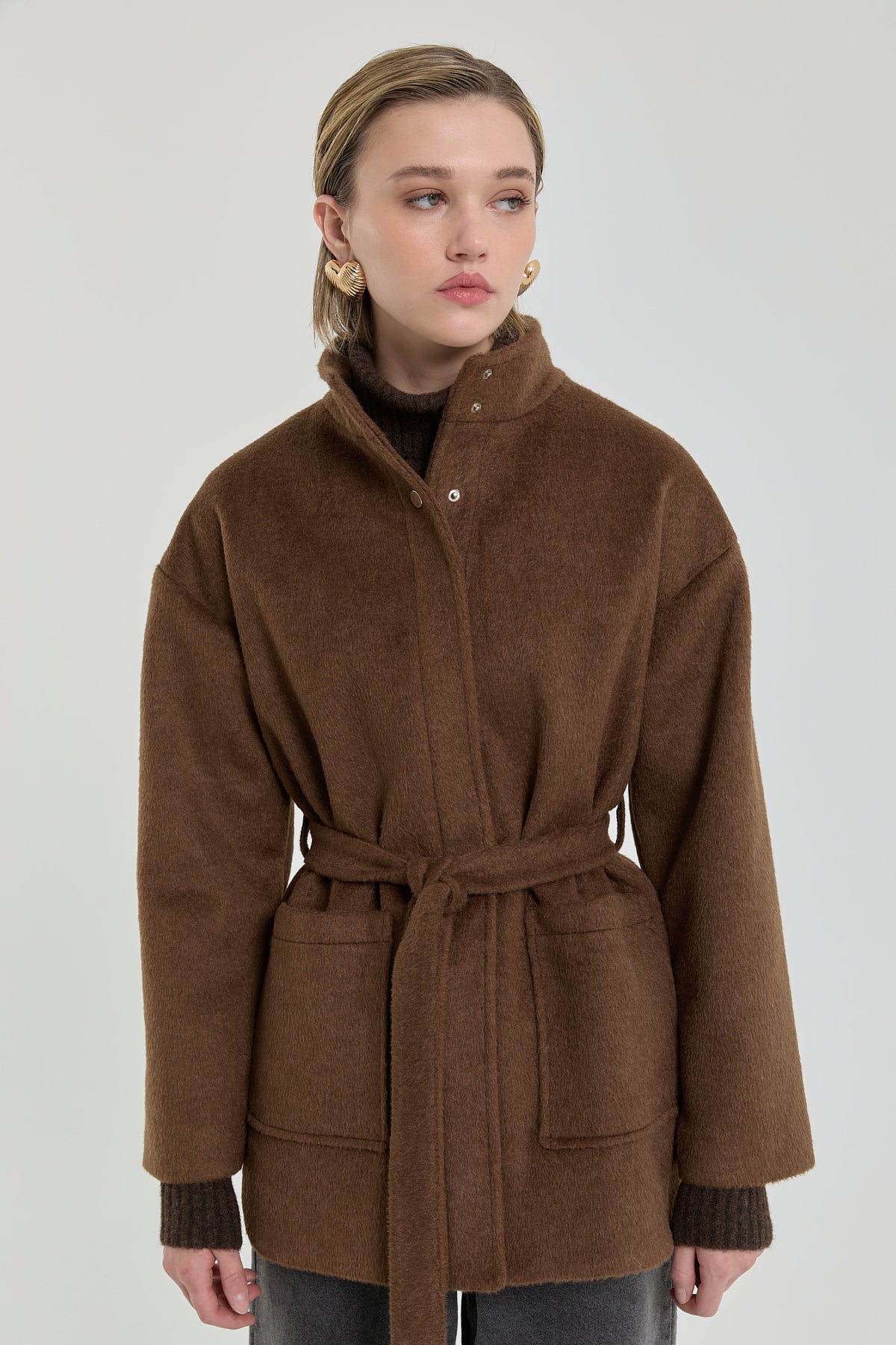 Stand-collar belted coat - Light brown