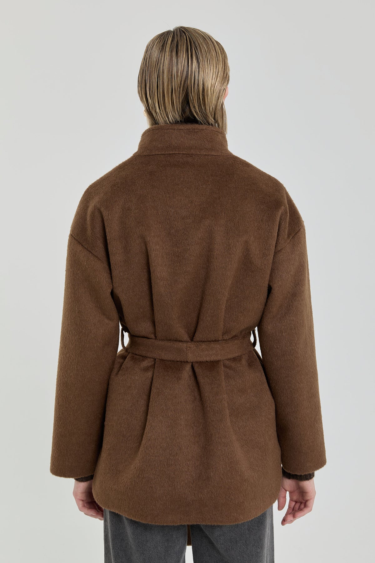 Stand-collar belted coat - Light brown