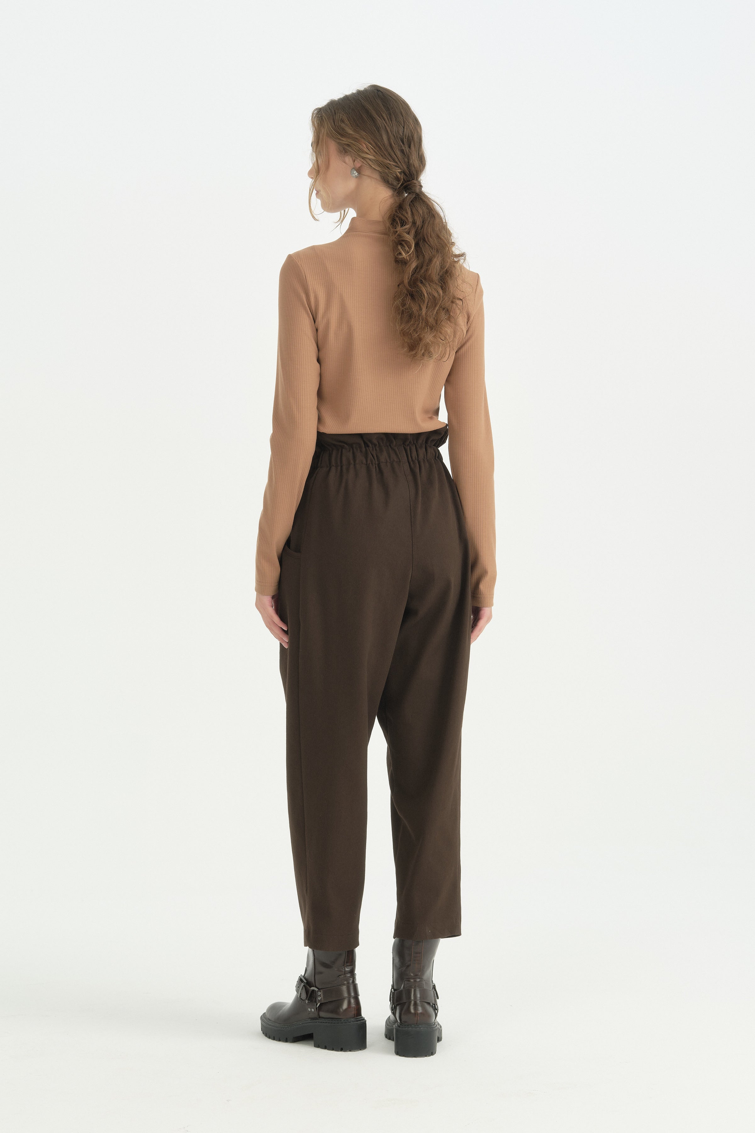 Dik Yaka Rahat Formlu Basic Bluz - Camel