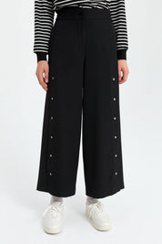 Düğme Detaylı Bol Paça Pantolon - Siyah