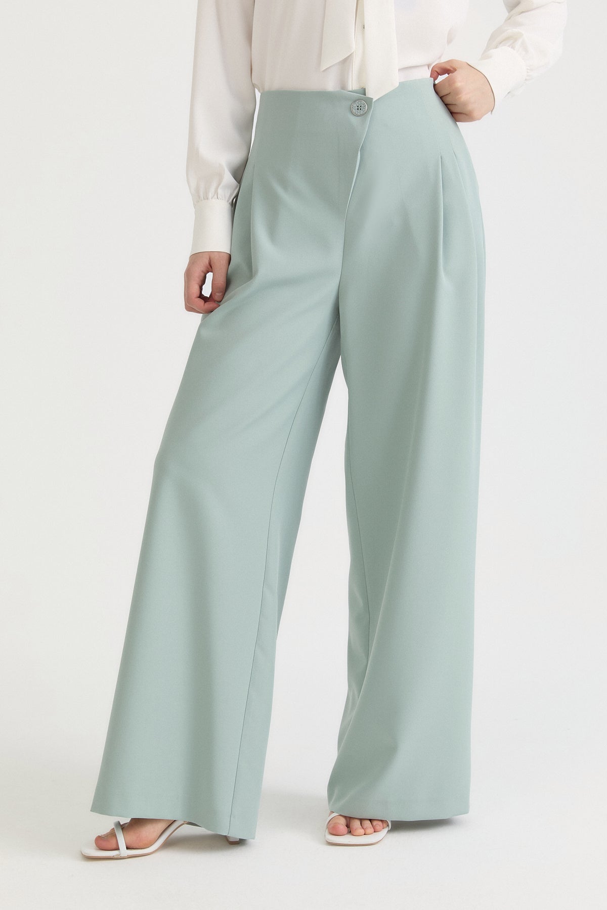 dugme-detayli-palazzo-pantolon-aqua-265176.jpg