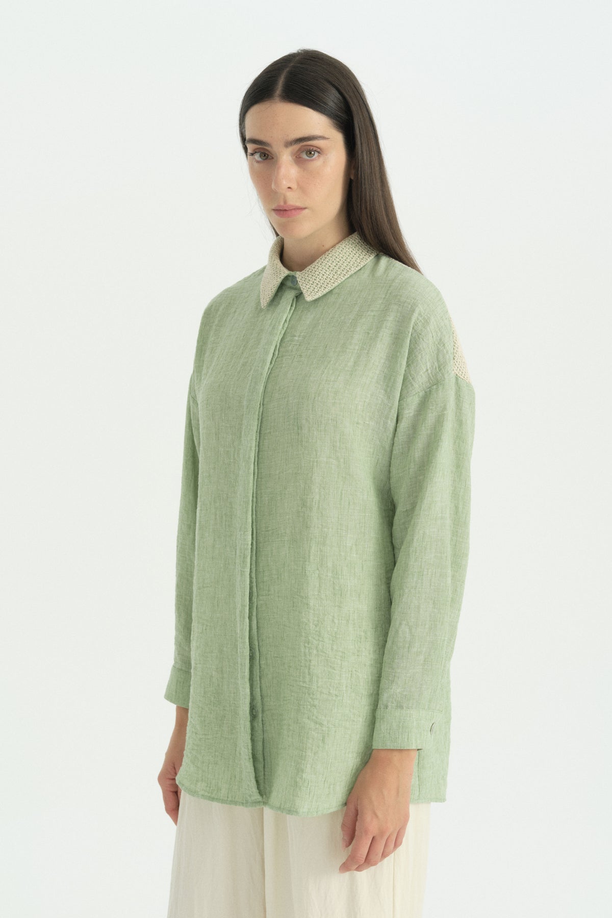 file-detayli-dogal-kumas-tunik-yesil-268131.jpg