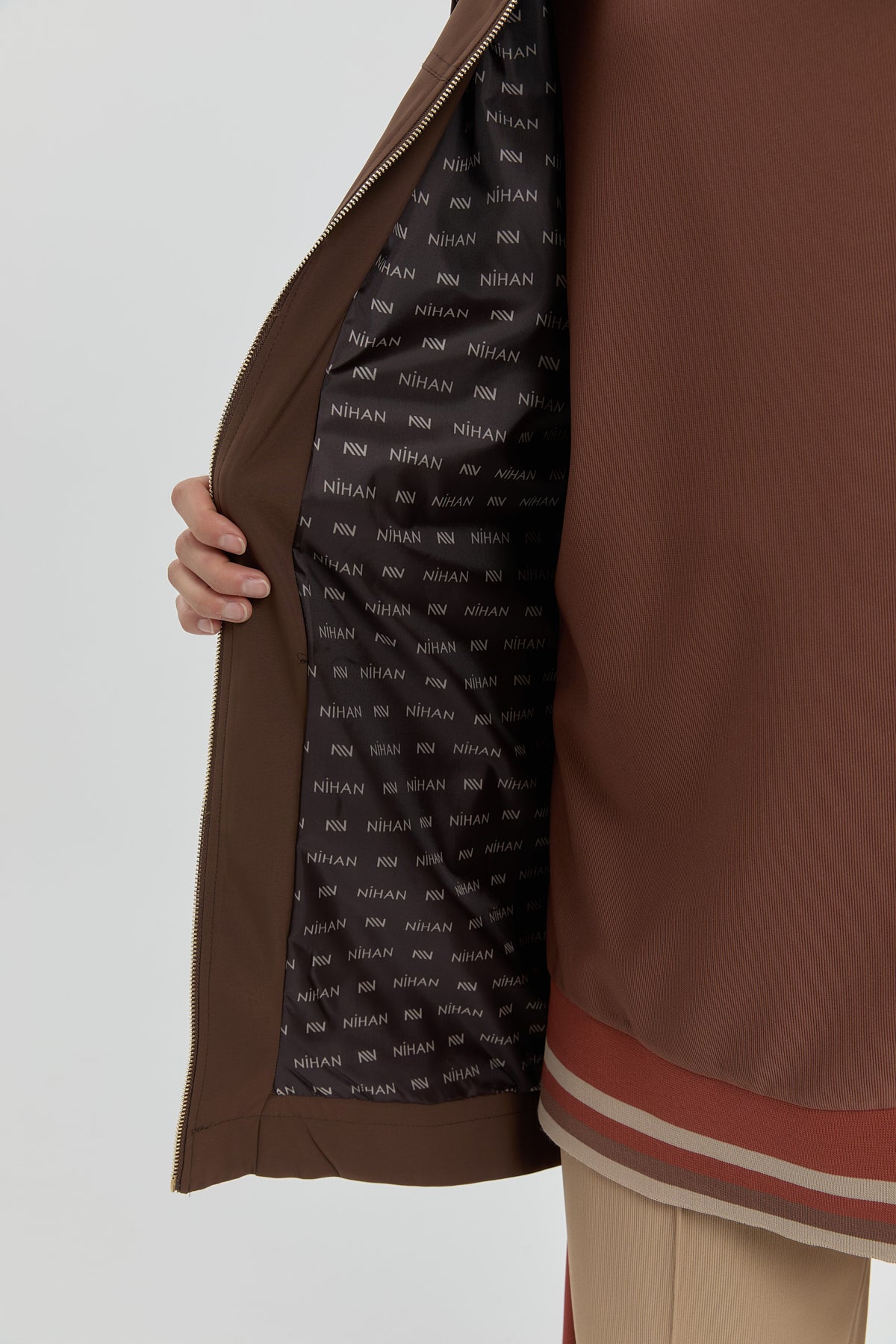Raincoat with Ruffle Details - Brown