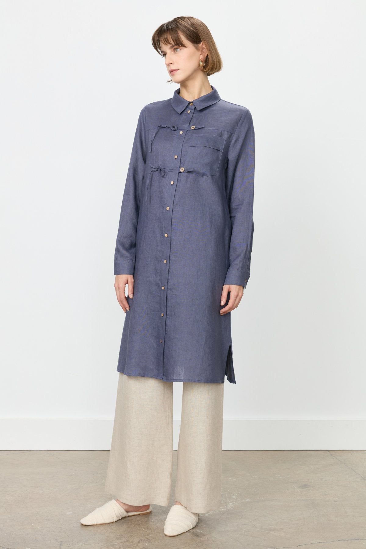 fiyonk-ve-cep-detayli-keten-tunik-indigo-252083.jpg