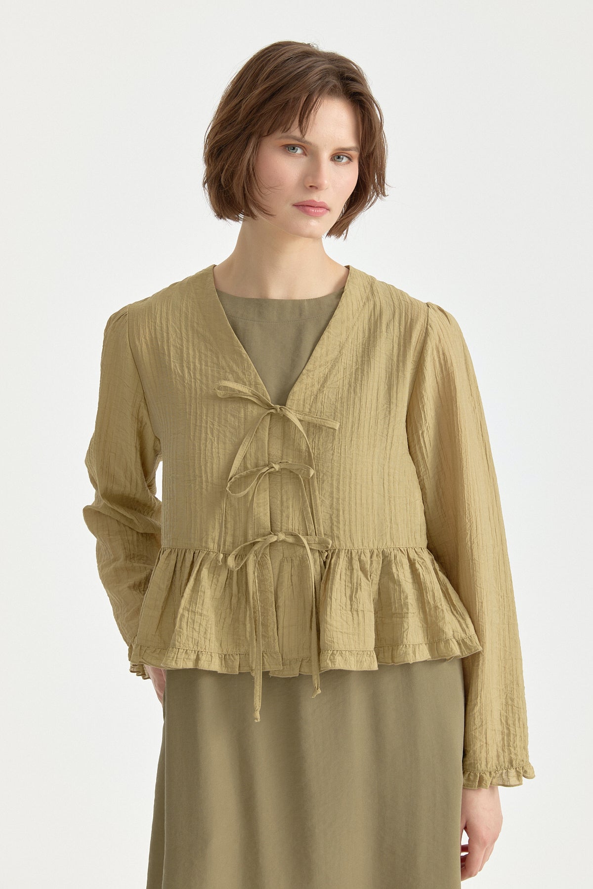 fiyonklu-buzgulu-viskon-bluz-olive-262772.jpg