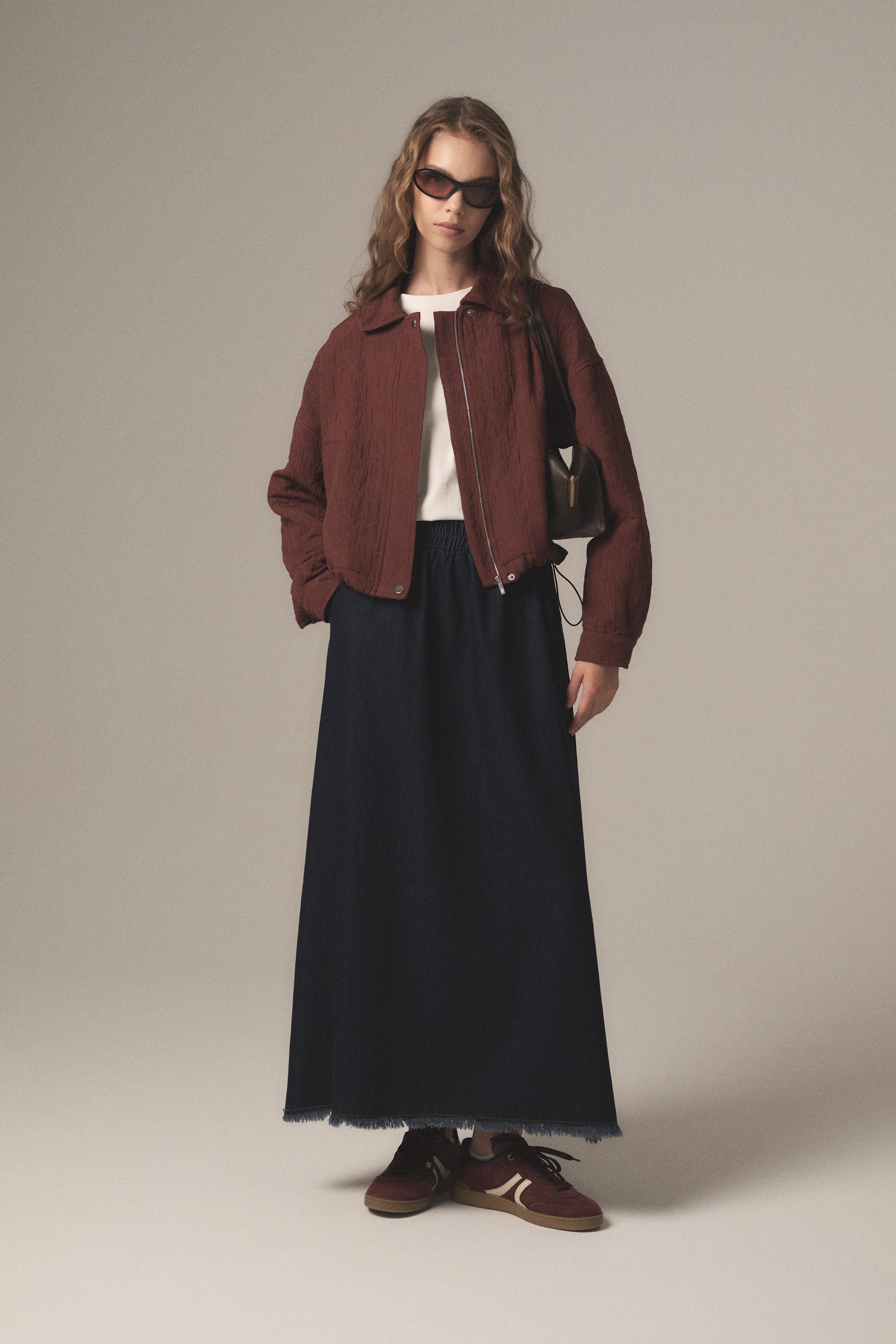 floral-desenli-crop-kapitone-ceket-bordo-273777.jpg