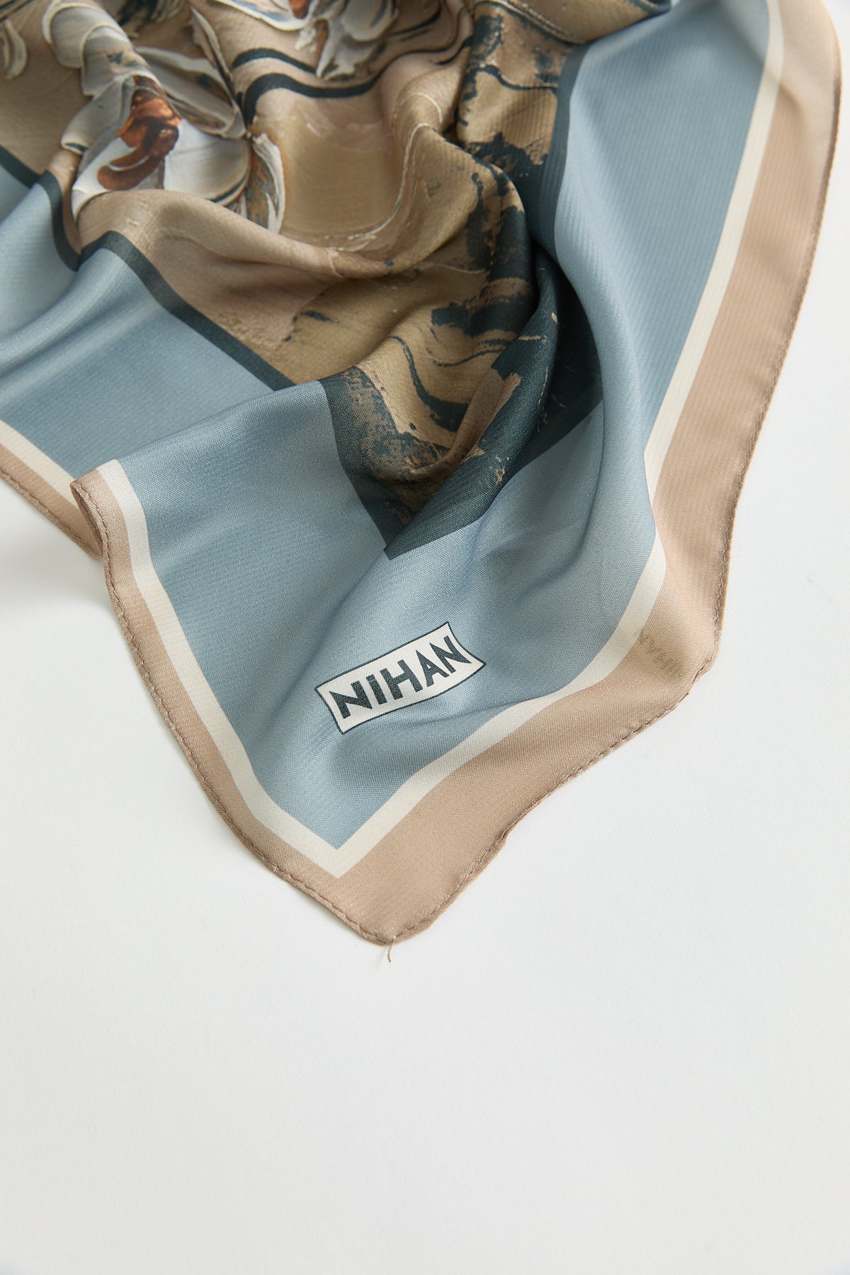 Floss Natural Fly Scarf - Grey