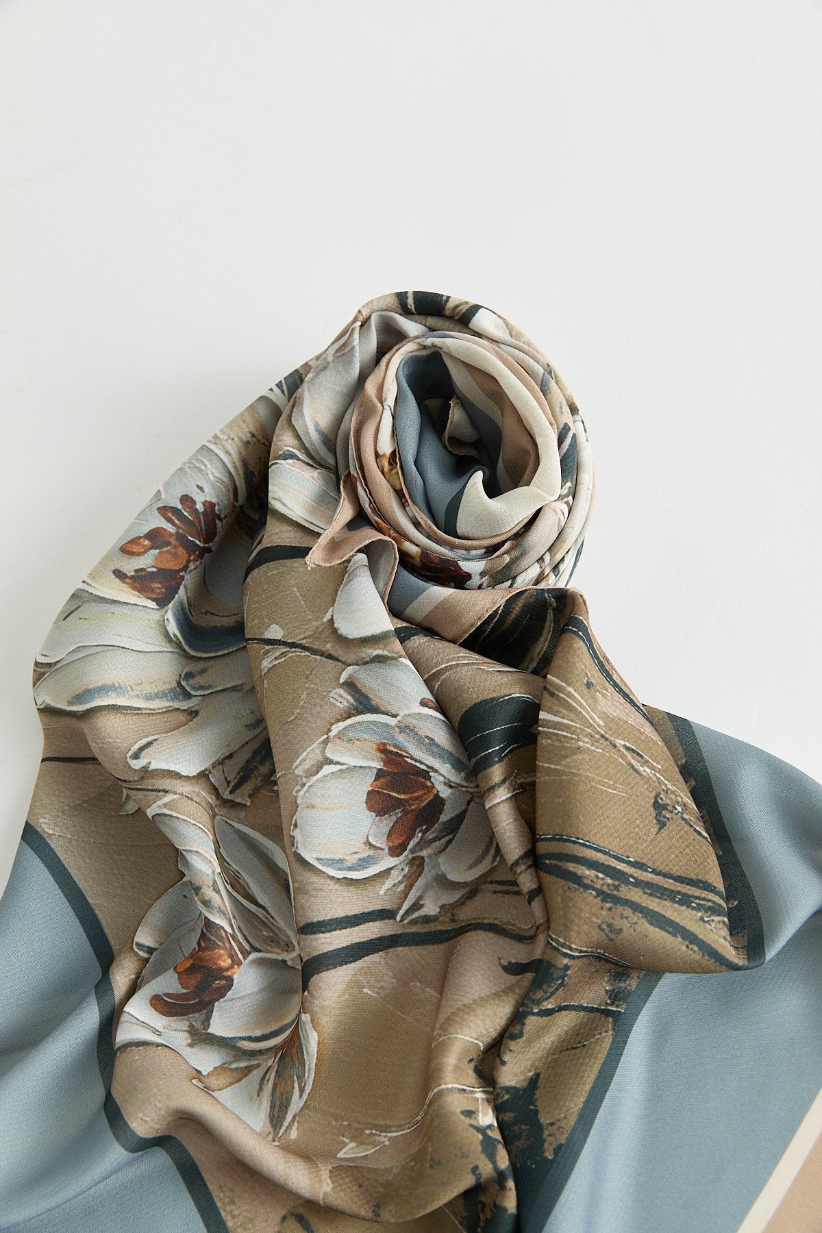 Floss Natural Fly Scarf - Grey