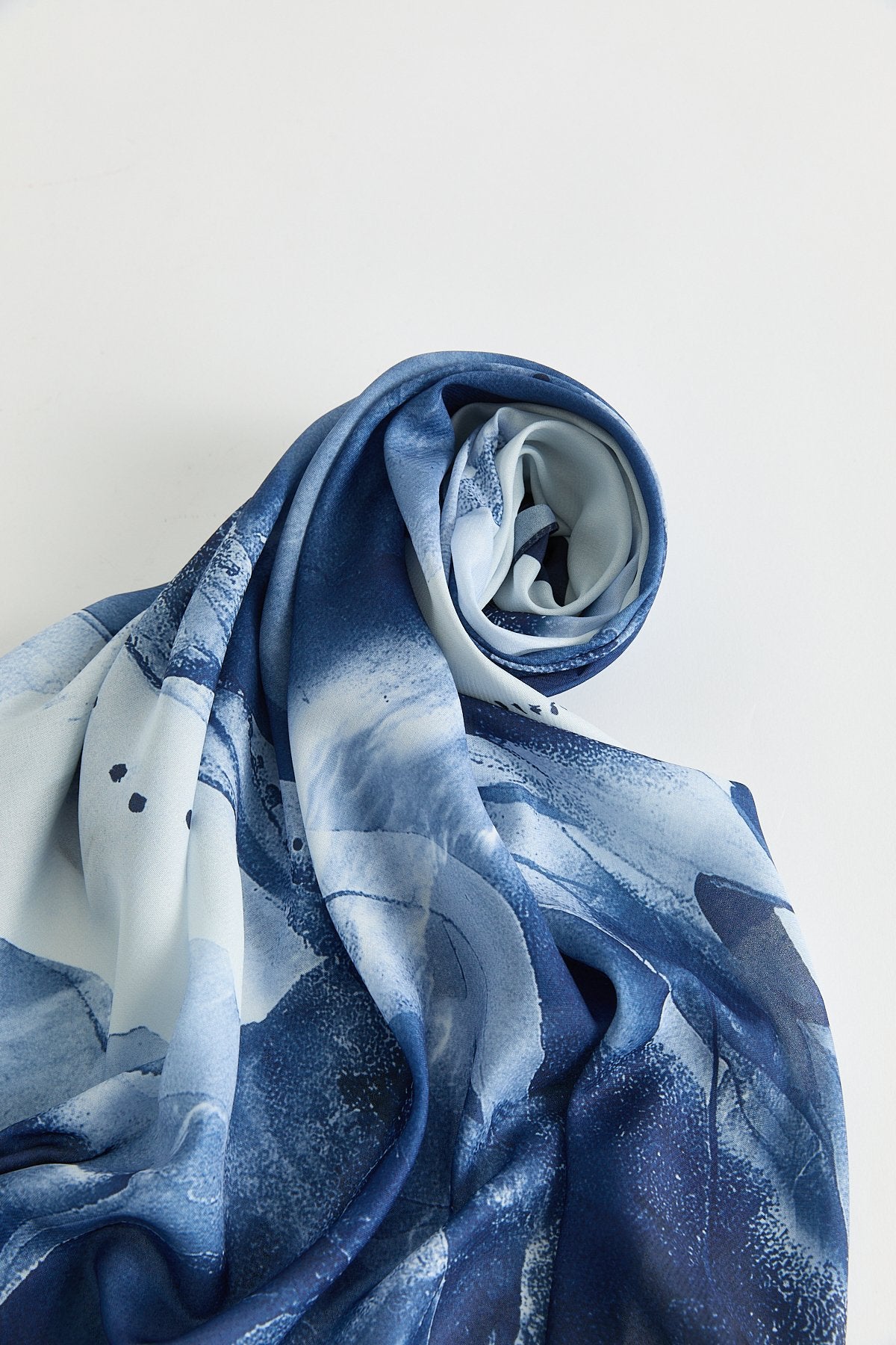 Floss Natural Fly Scarf - Navy Blue