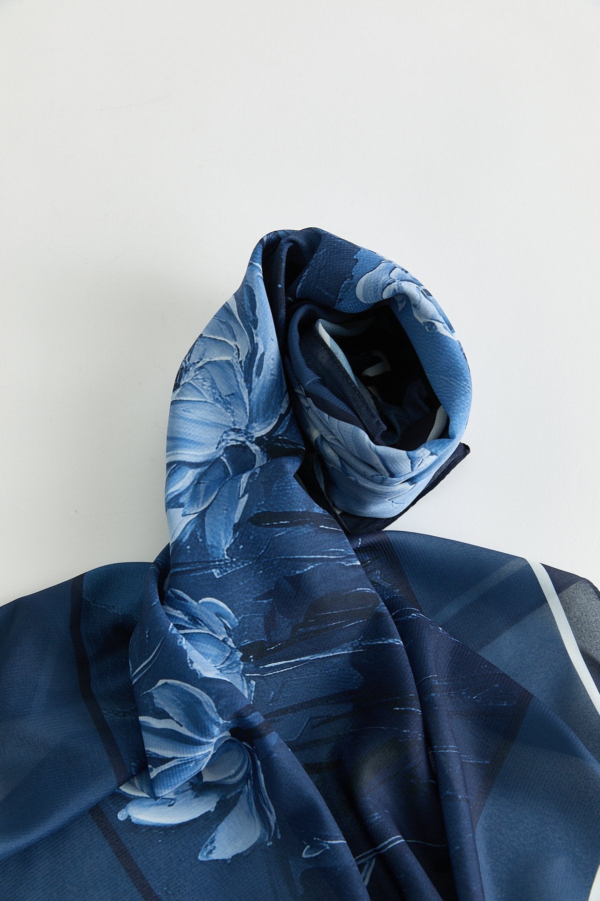 Floss Natural Fly Scarf - Navy Blue