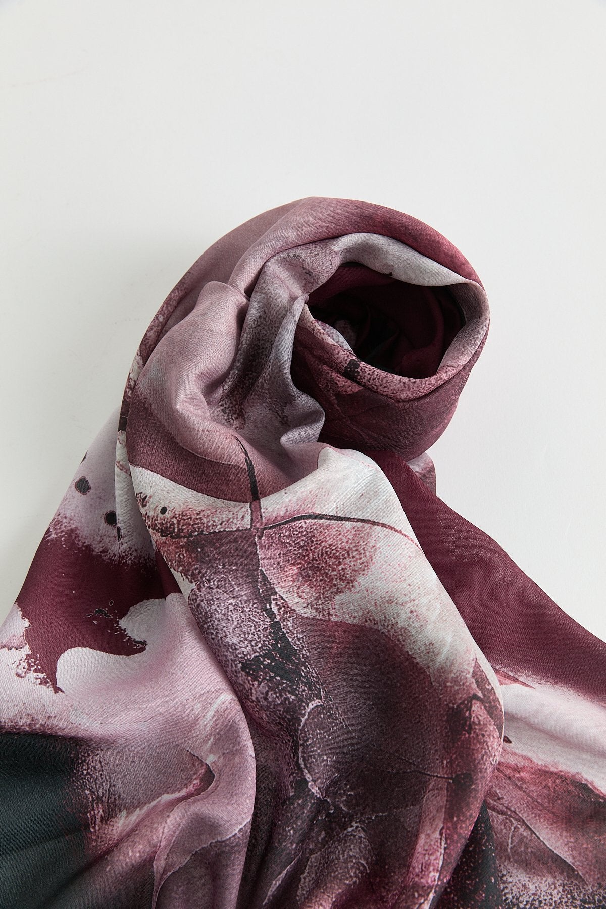 Flos Natural Fly Scarf - Plum