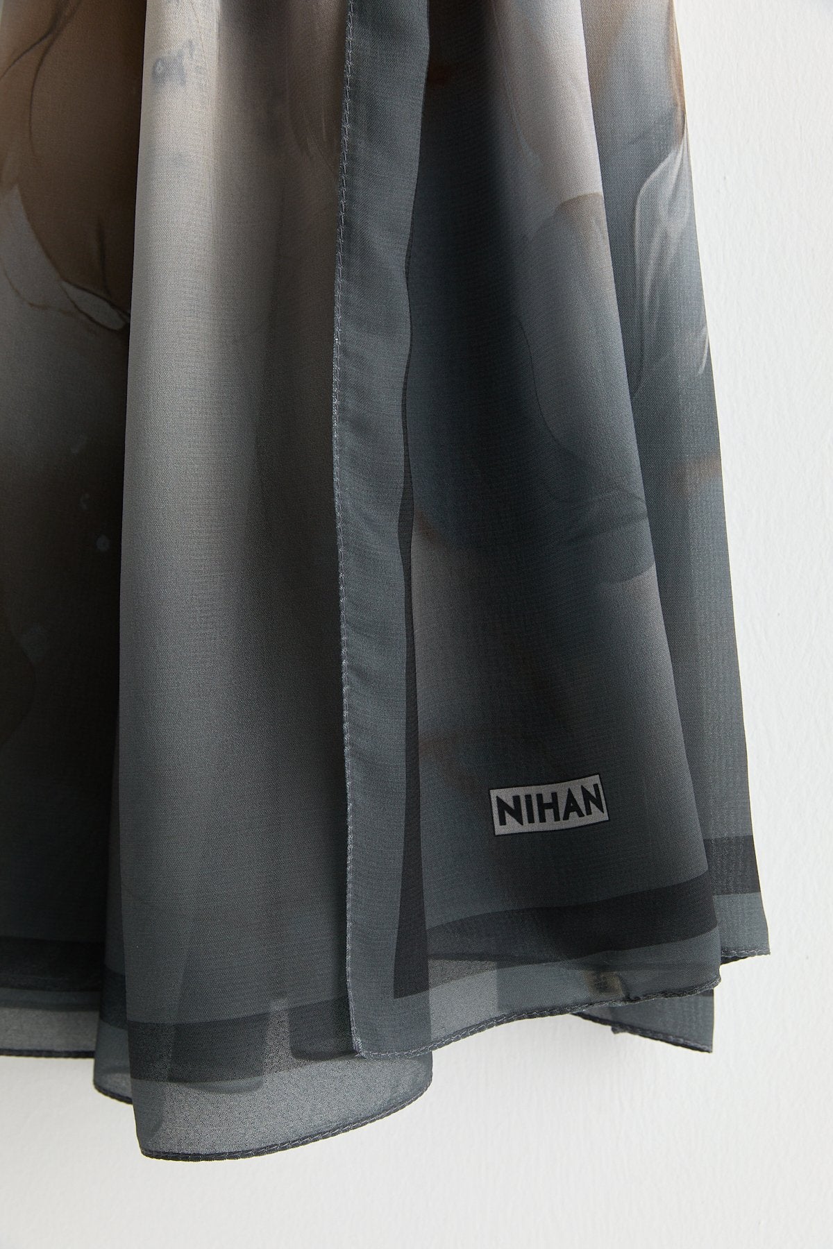 Floss Natural Fly Scarf - Grey