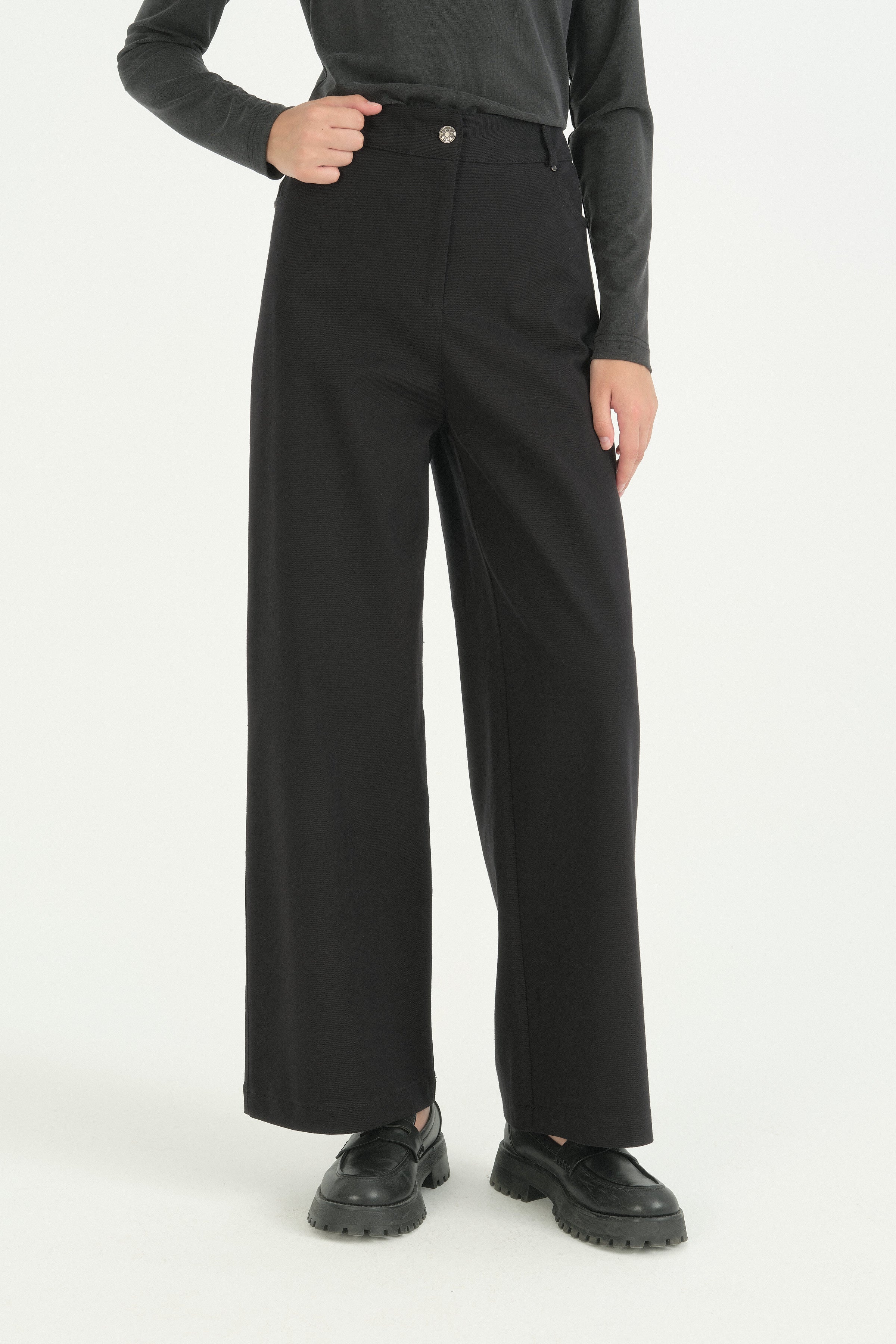 Gabardin Arkası Lastik Detaylı Spor Pantolon - Siyah